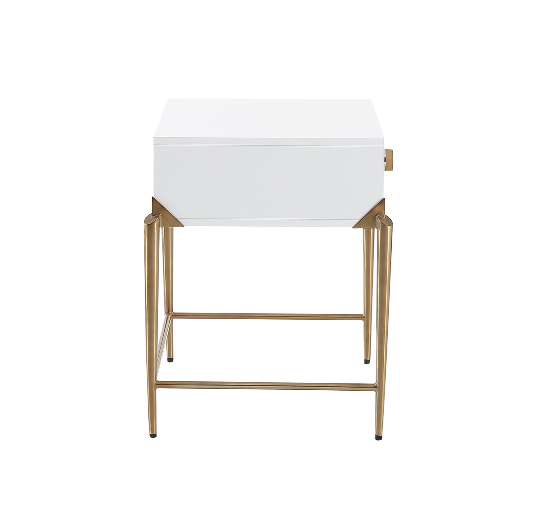 Loralane White Nightstand - Thumbnail - Image 4