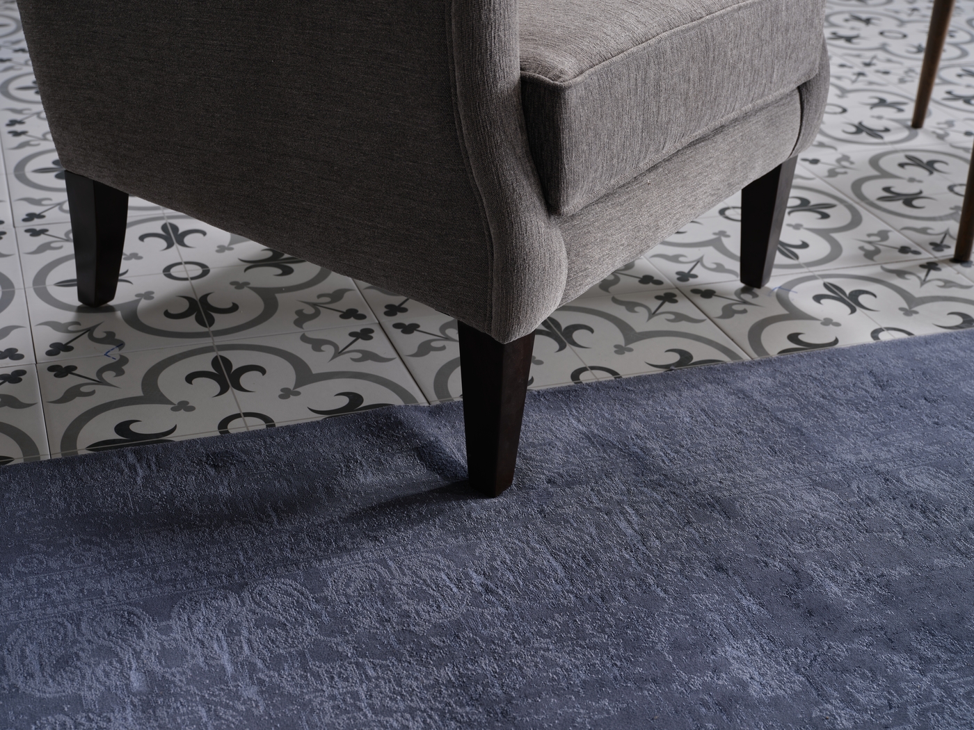 Loston Gray Accent Chair - Thumbnail - Image 6