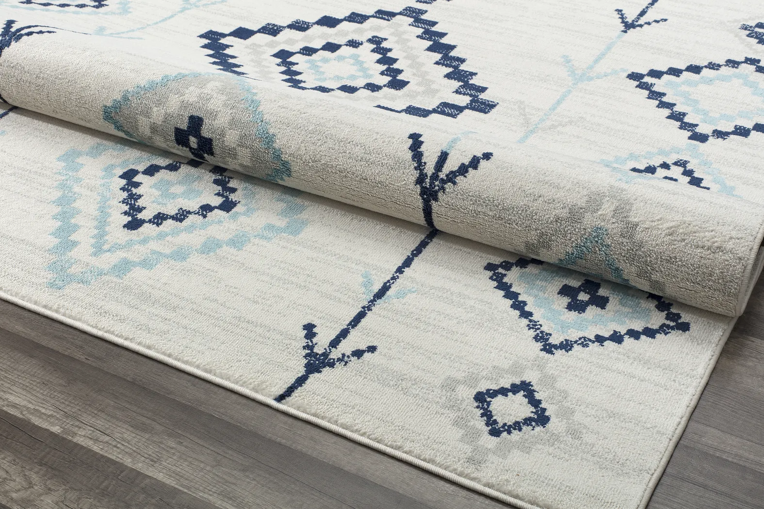 CosmoLiving By Cosmopolitan Lowyn Ivory 8' x 10' Rug - Thumbnail - Image 3