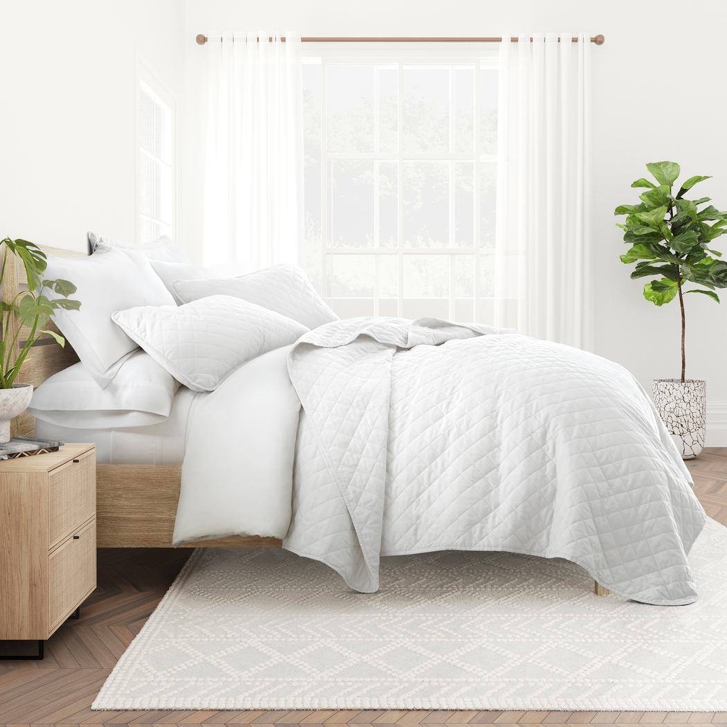 Lulldale White 3 Pc Queen Quilt Set - Thumbnail - Image 4