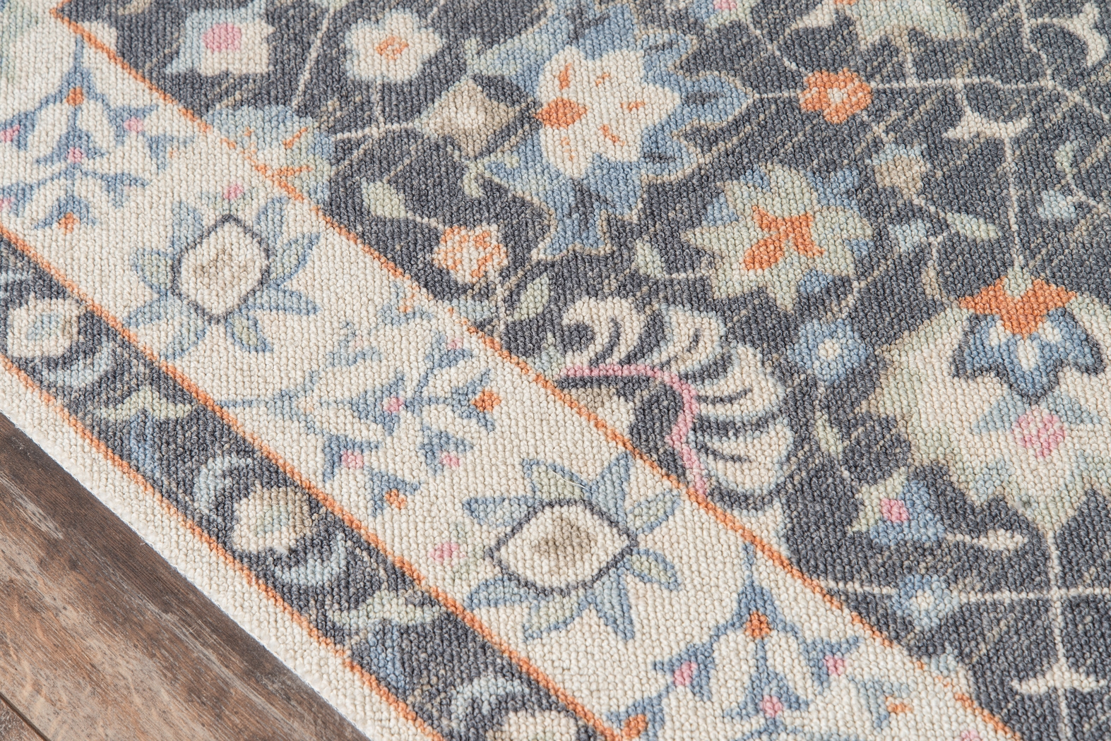 Luma Black 5'3 x 7'6 Rug - Thumbnail - Image 6