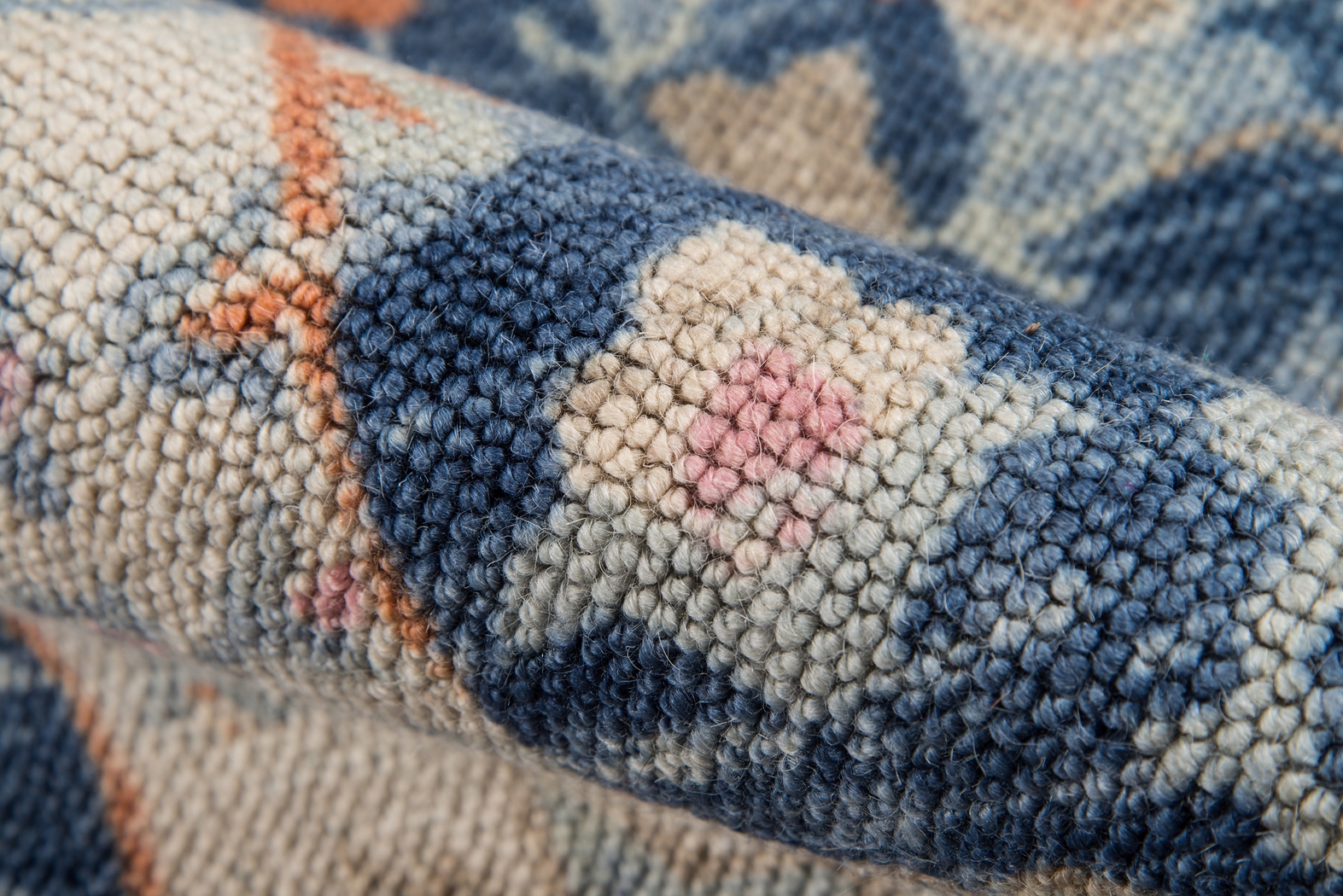 Luma Blue 6'6 x 9' Rug - Thumbnail - Image 7