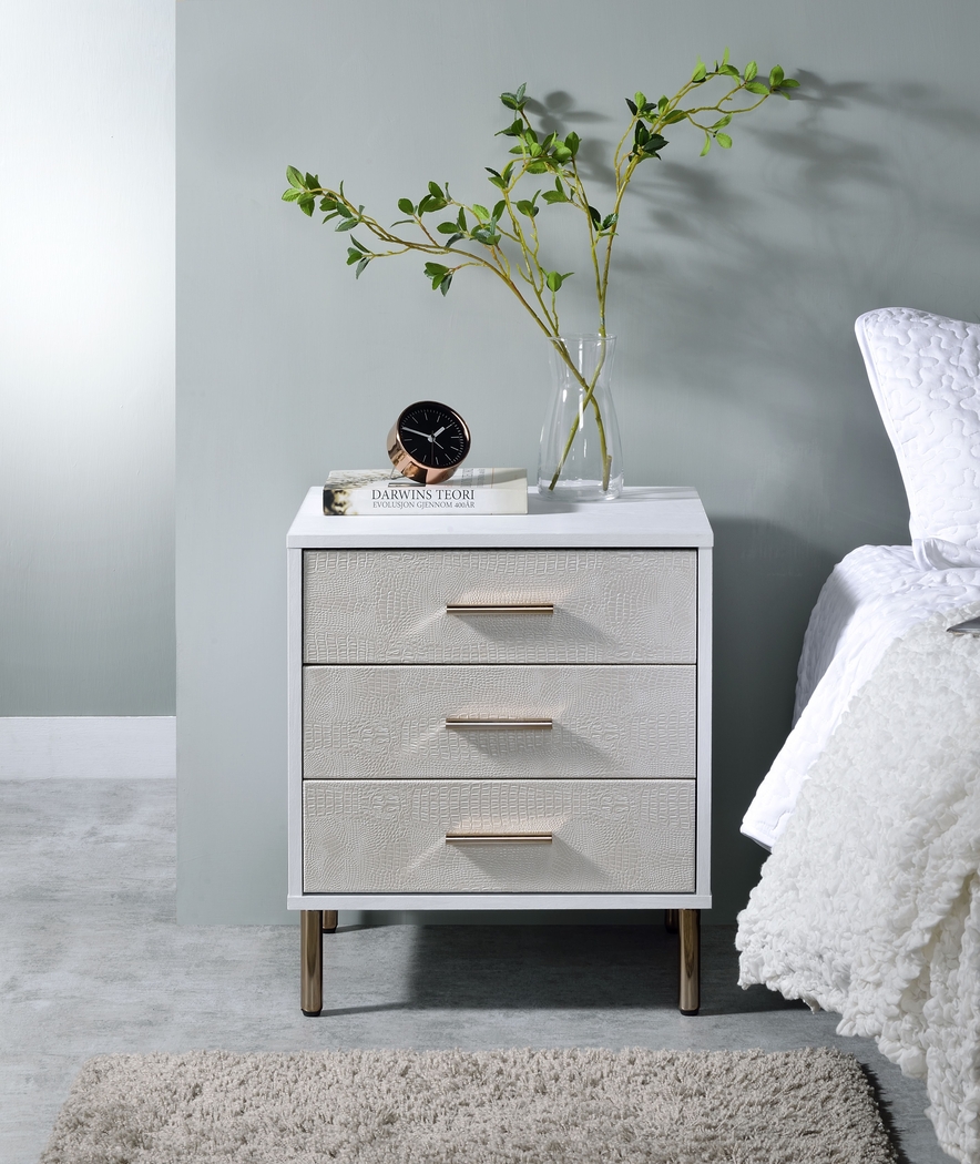 Lunenburg II White Nightstand - Thumbnail - Image 2