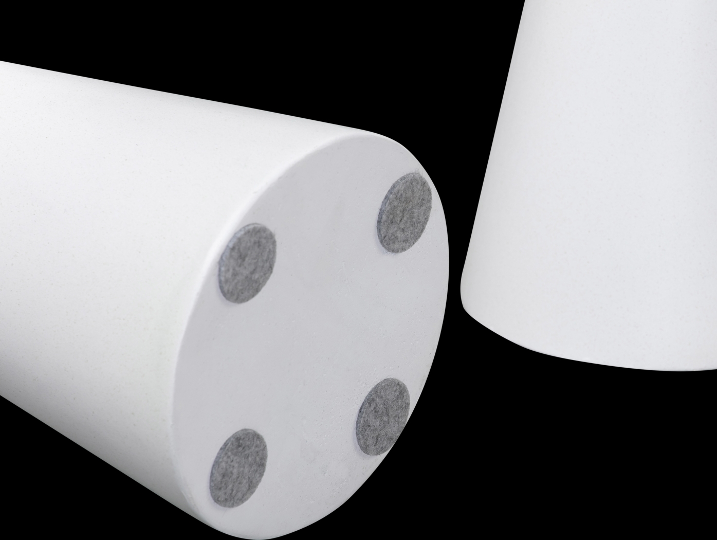 Lyana White Accent Table, Set of 2 - Thumbnail - Image 4