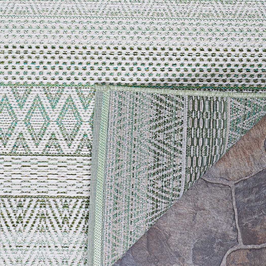 Mabella Green 5'3 x 7'6 Indoor/Outdoor Rug - Thumbnail - Image 3