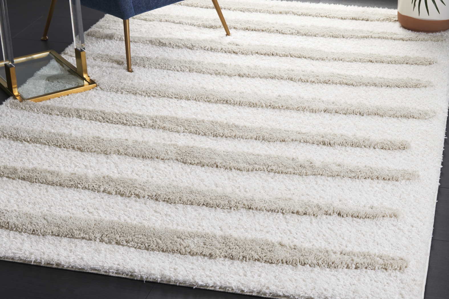 Madeleine Softee Ivory 8' x 10' Rug - Thumbnail - Image 7