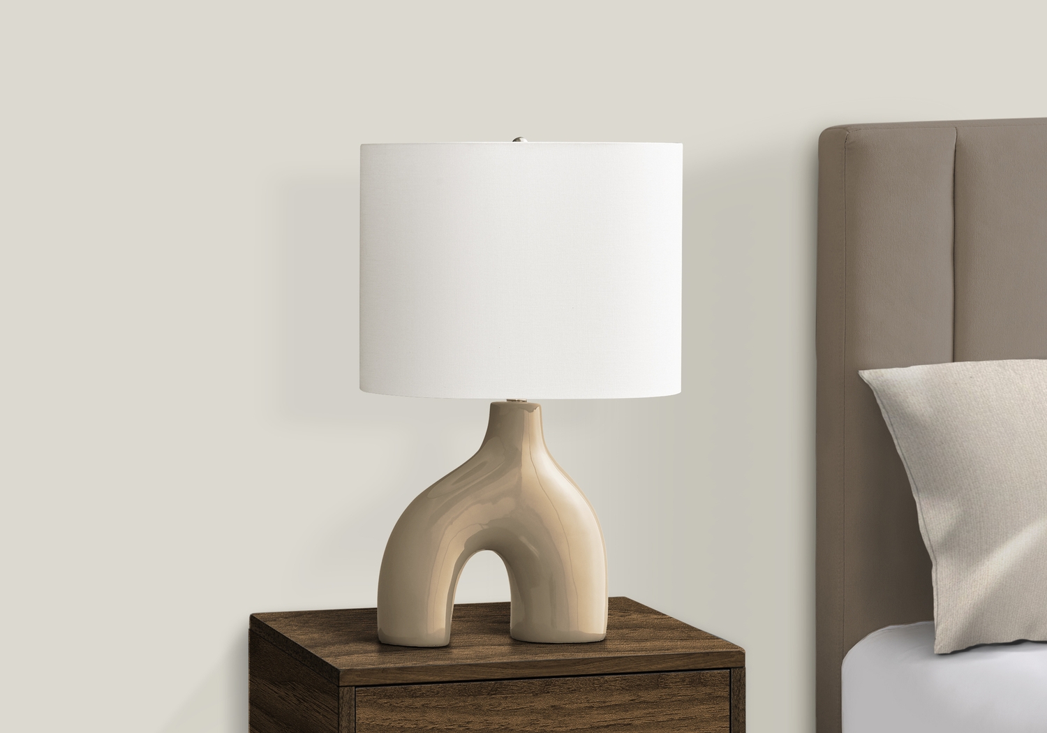 Madola Island Brown Lamp - Thumbnail - Image 3