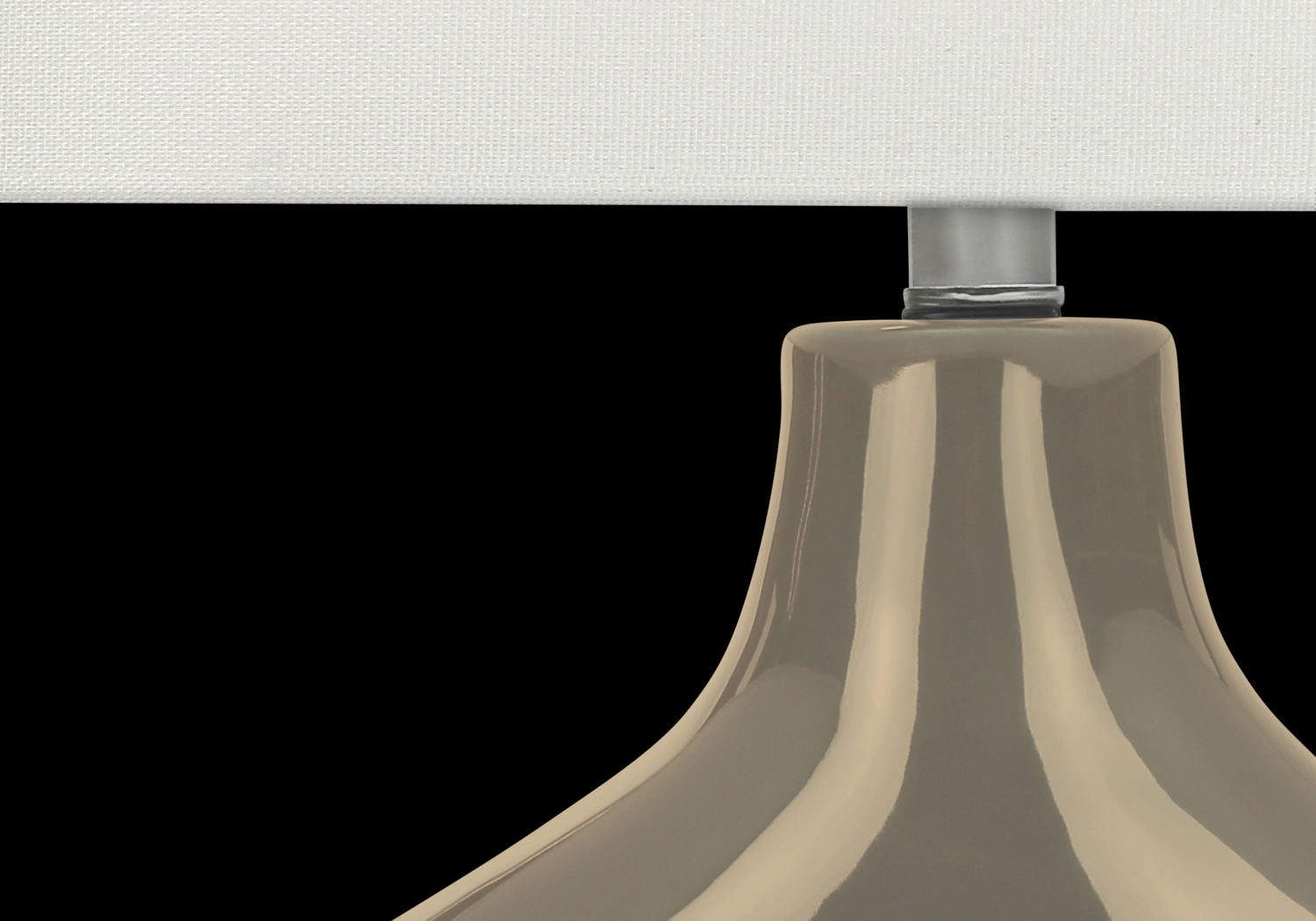 Madola Island Brown Lamp - Thumbnail - Image 4
