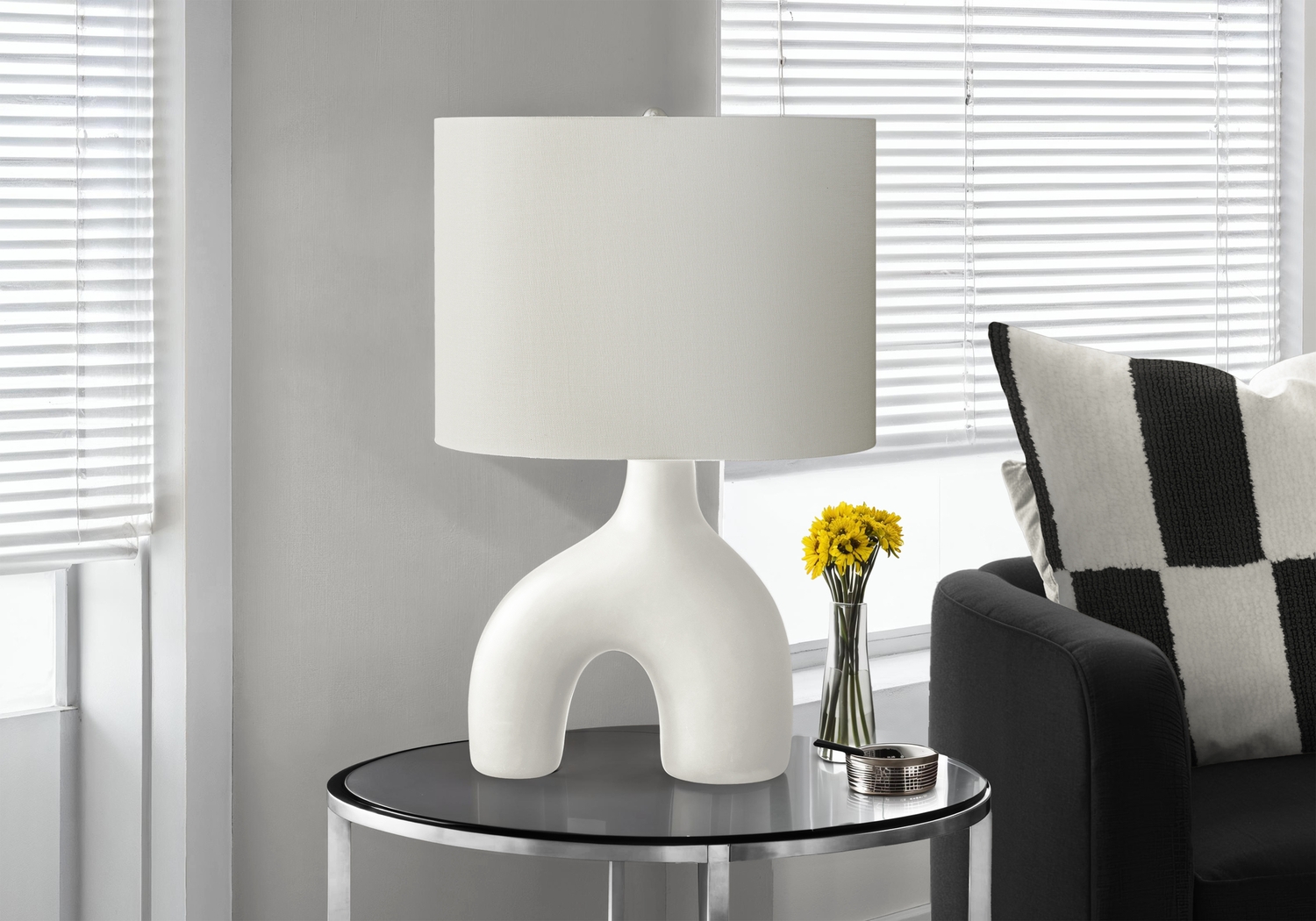 Madola Island White Lamp - Thumbnail - Image 2