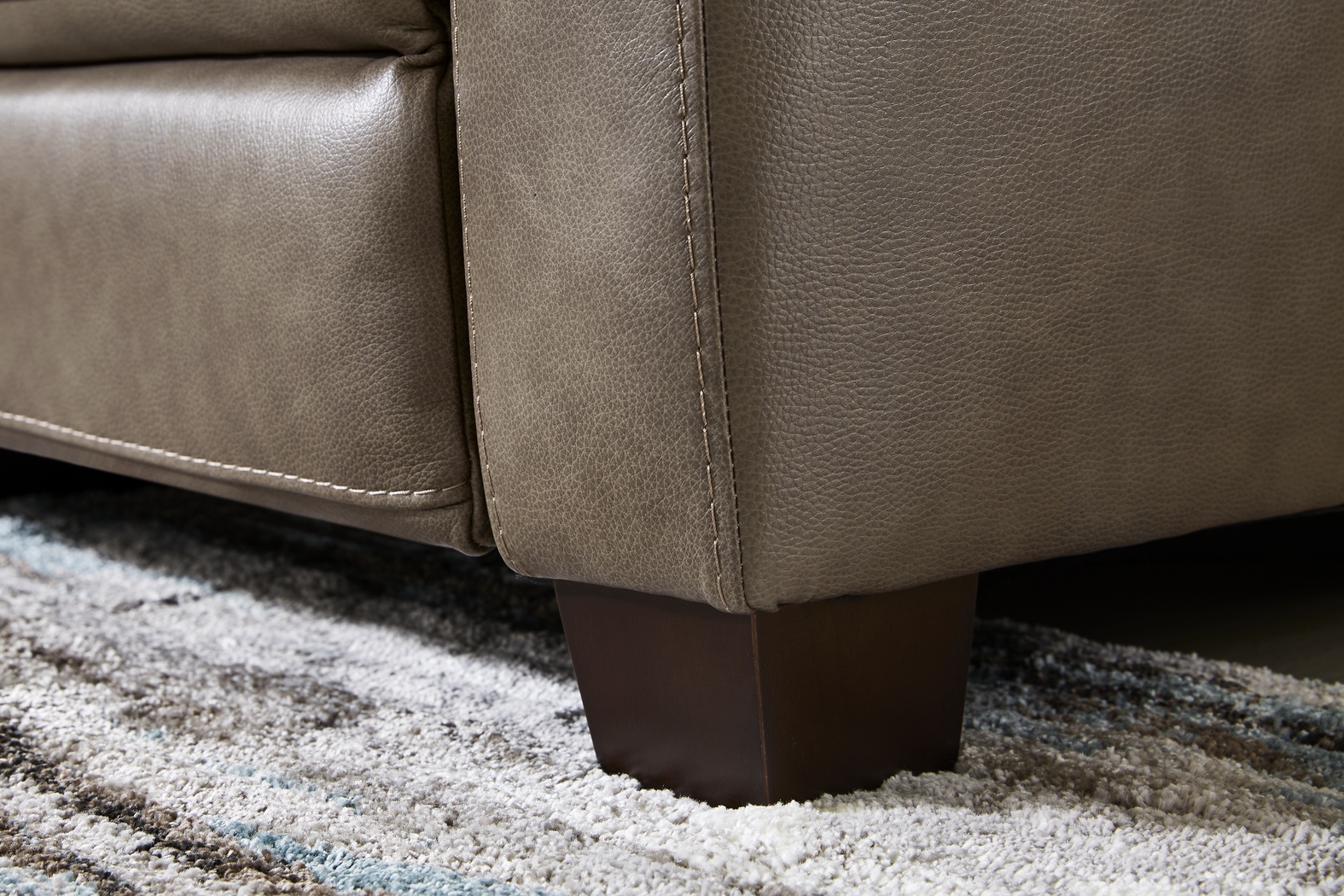 Maestro Mushroom Leather Loveseat - Thumbnail - Image 4