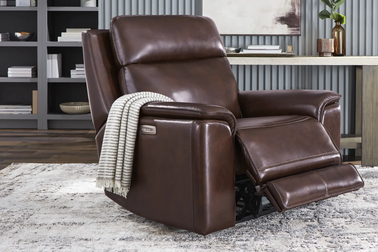 Magellan Merlot Leather Dual Power Recliner - Thumbnail - Image 4