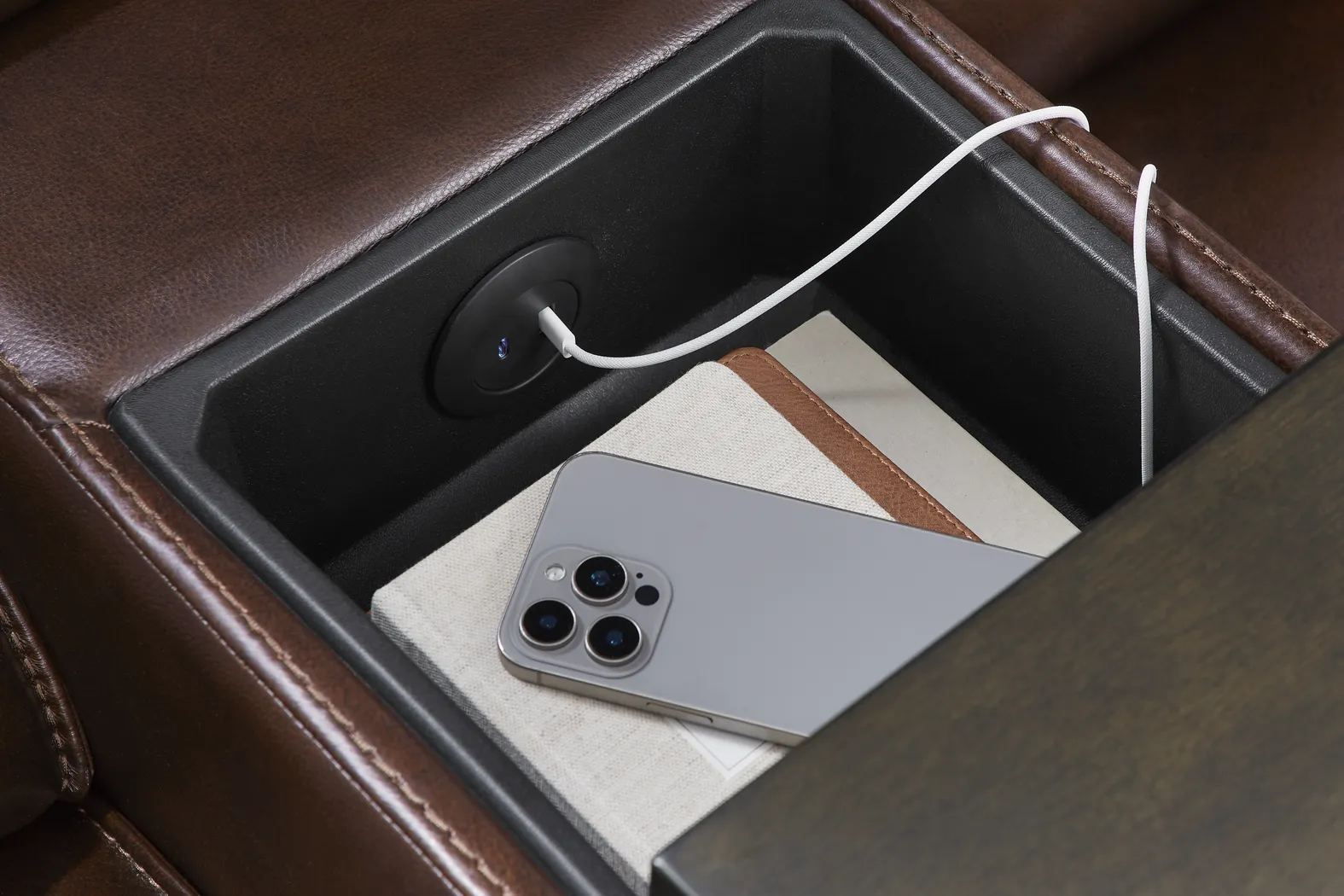 Magellan Merlot Leather 7 Pc Dual Power Reclining Living Room - Thumbnail - Image 16