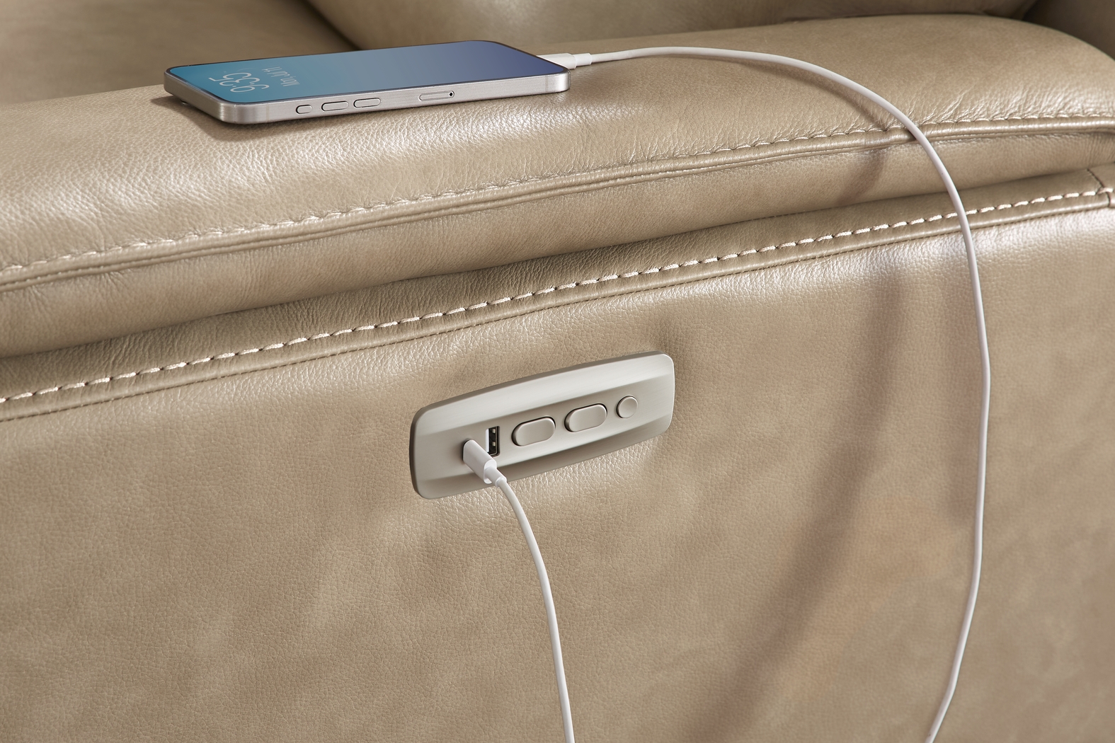 Magellan Sand Leather 5 Pc Reclining Living Room with Dual Power Reclining Sofa - Thumbnail - Image 9