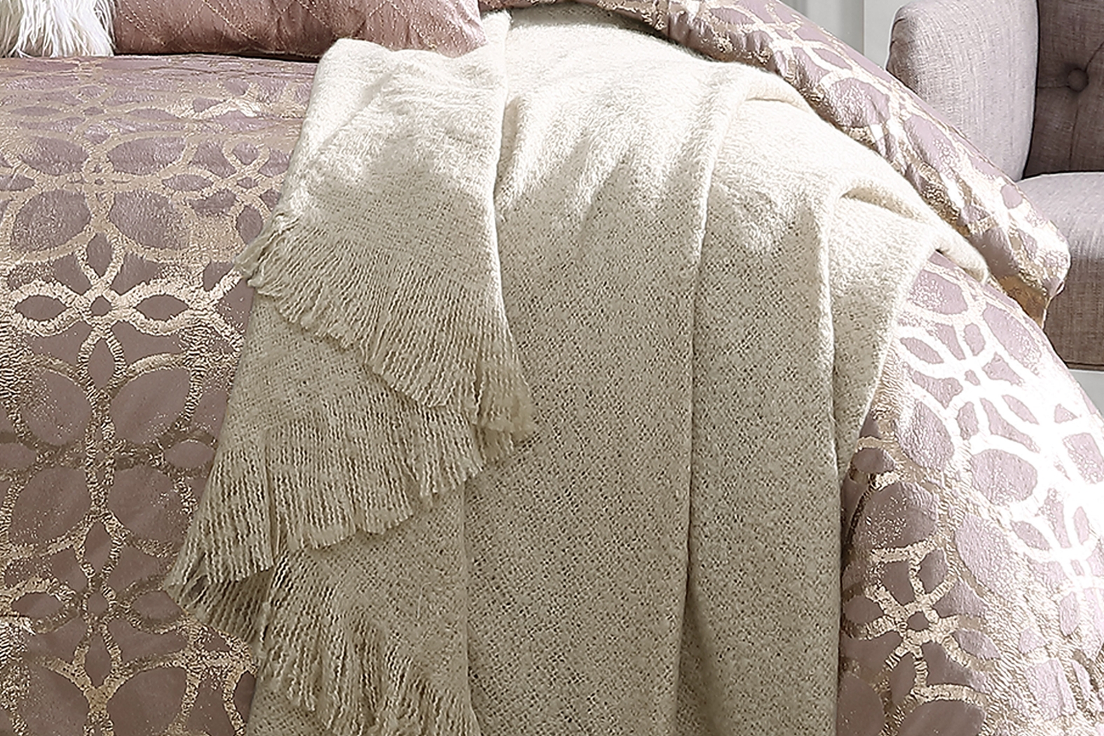 Maggiora Blush 10 Pc Queen Comforter Set - Thumbnail - Image 4