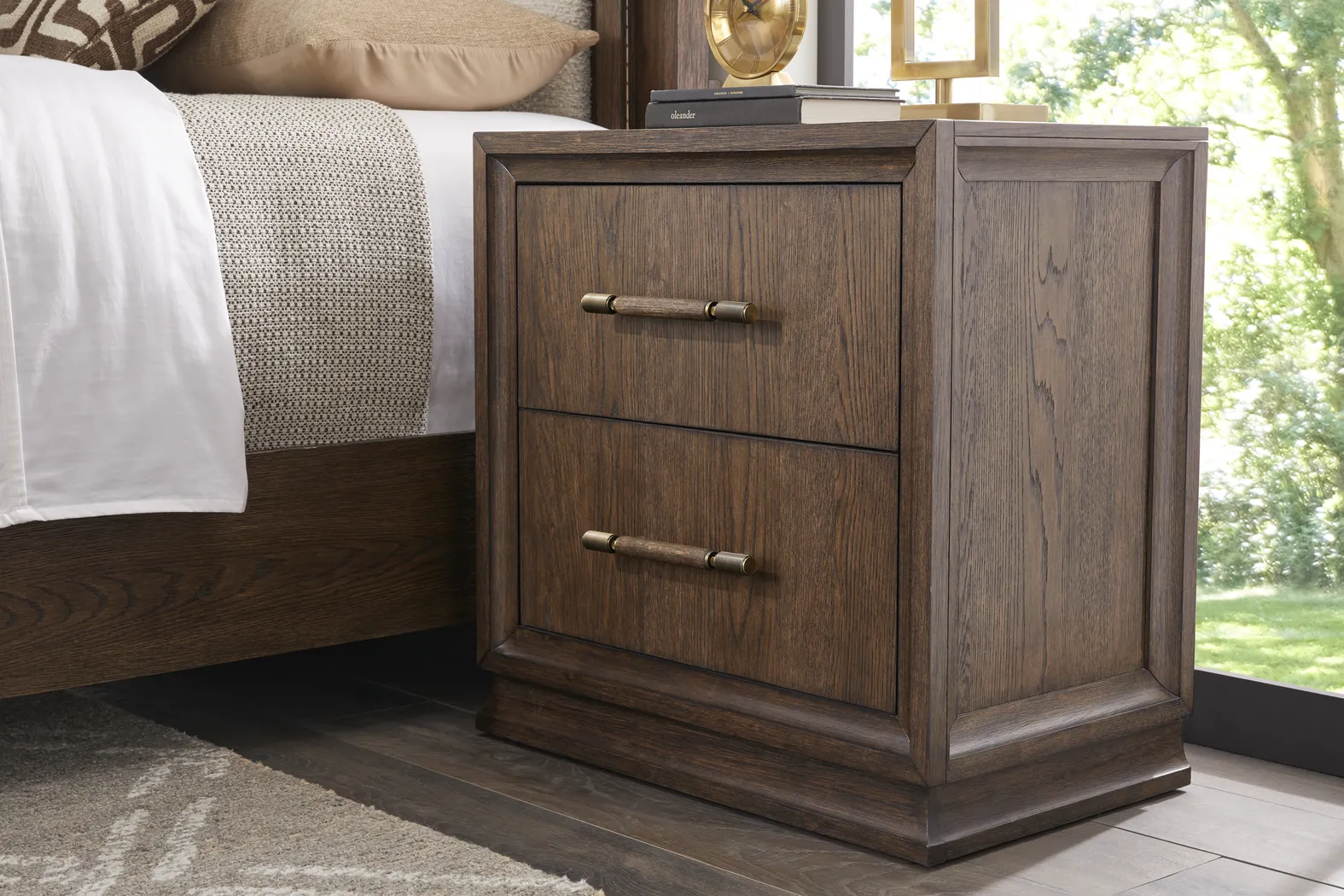Maguire Brown 5 Pc Queen Upholstered Bedroom - Thumbnail - Image 12