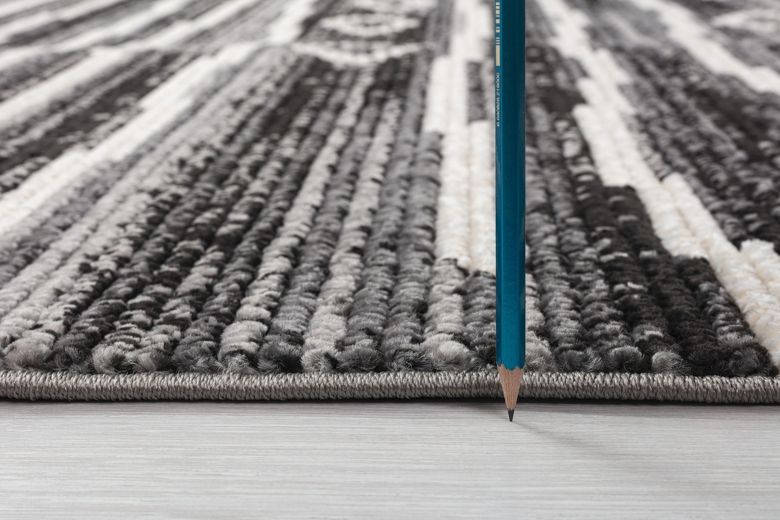 Maidbo Black 7'10 x 10'1 Rug - Thumbnail - Image 7