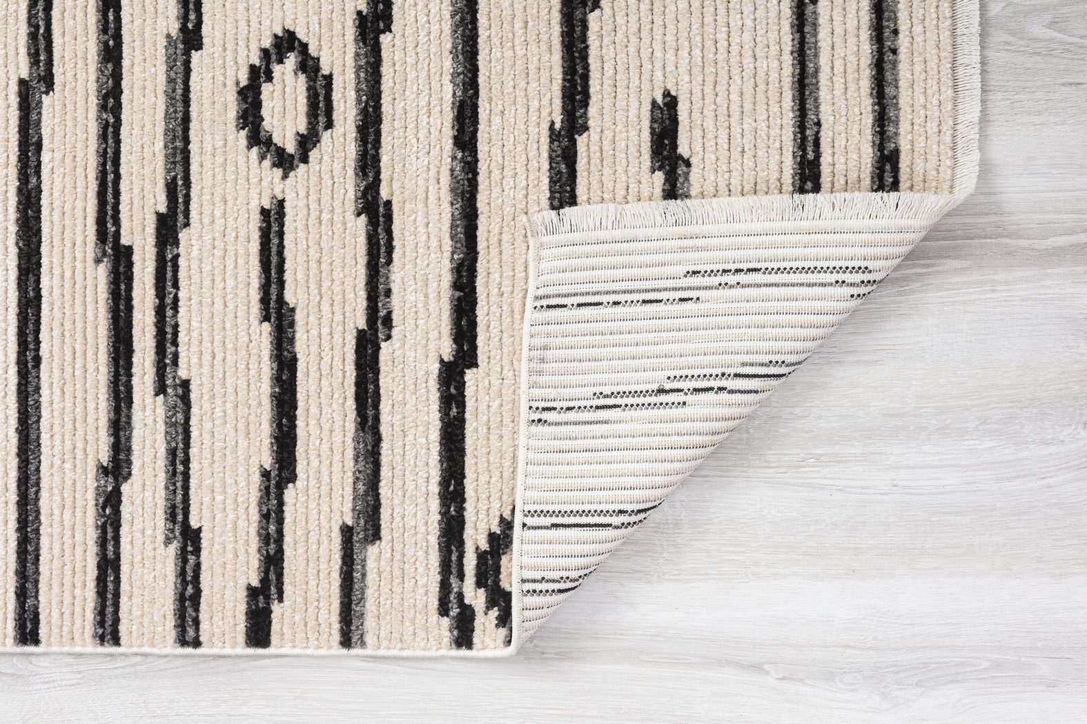 Maidbo Ivory 7'10 x 10'1 Rug - Thumbnail - Image 9