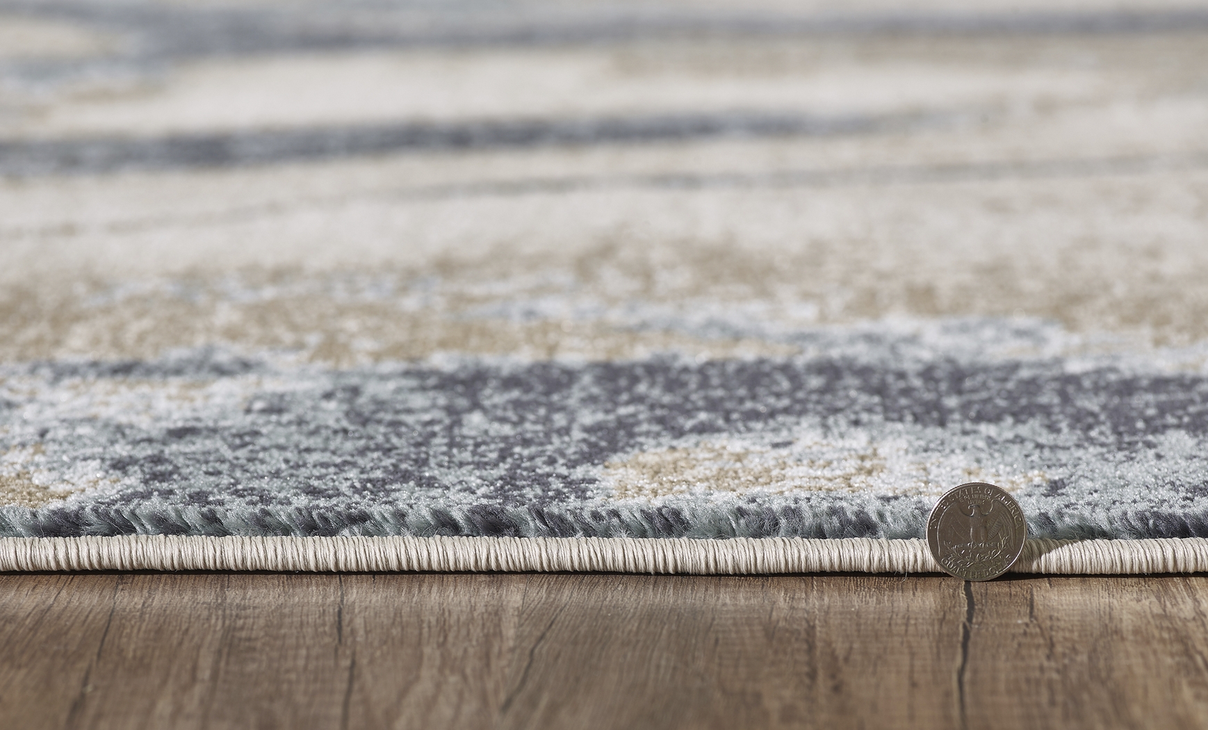 Maidrose Ivory/Blue 5'3 x 7'7 Rug - Thumbnail - Image 4