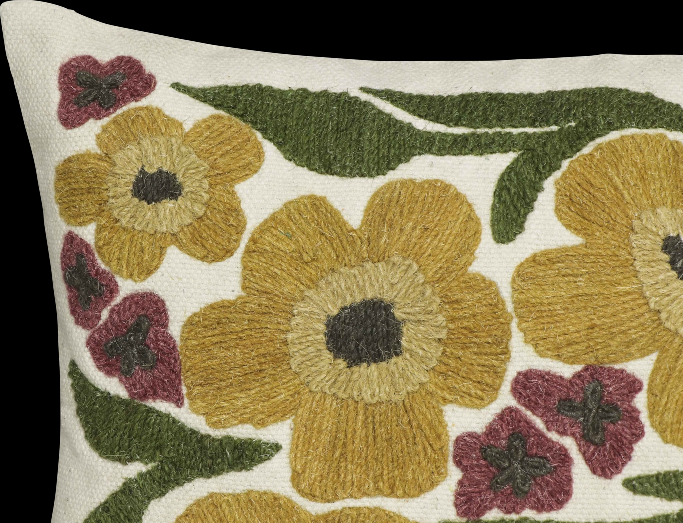 Majesticoaks Multi Accent Pillow - Thumbnail - Image 3