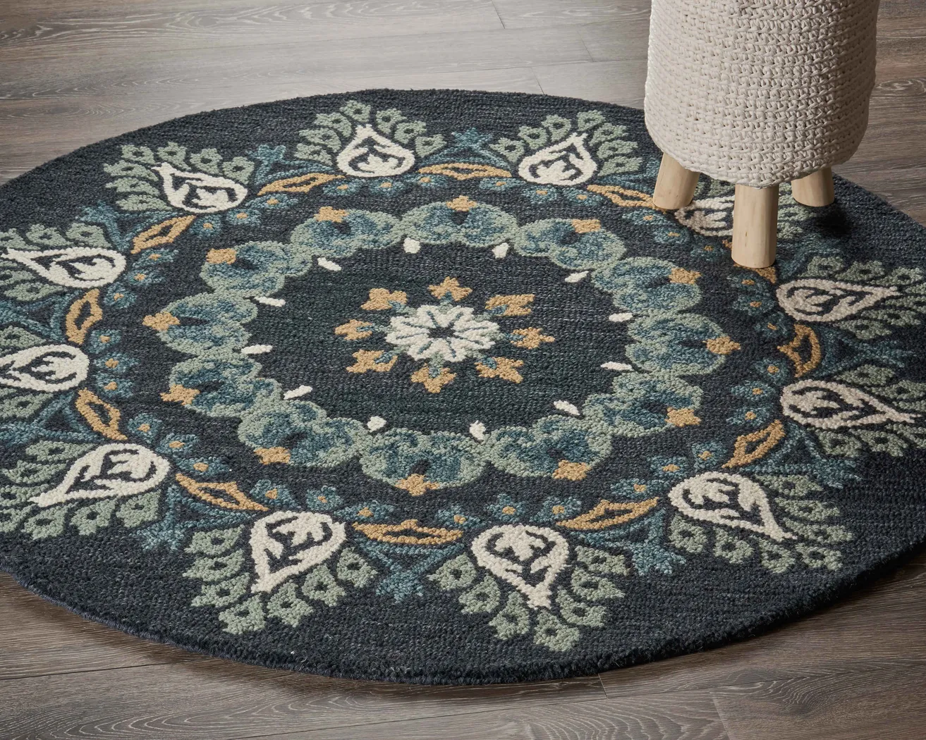 Makda Black 6' Round Rug - Thumbnail - Image 9