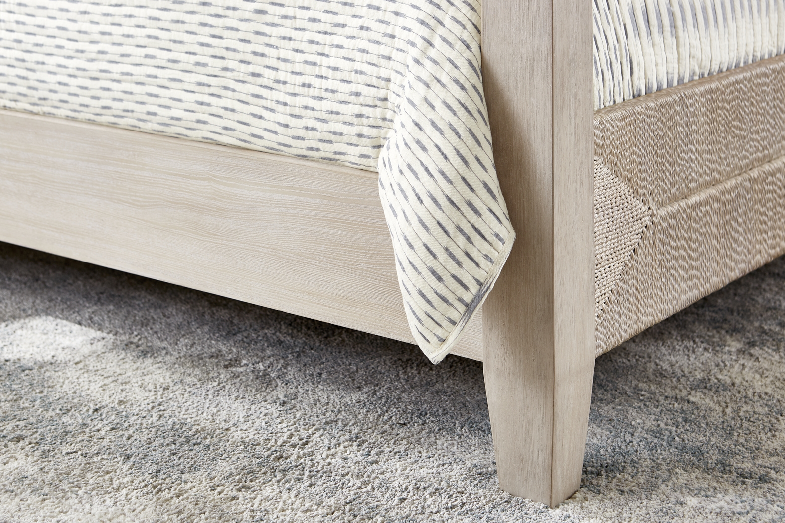 Maldive White 7 Pc King Poster Bedroom - Thumbnail - Image 6