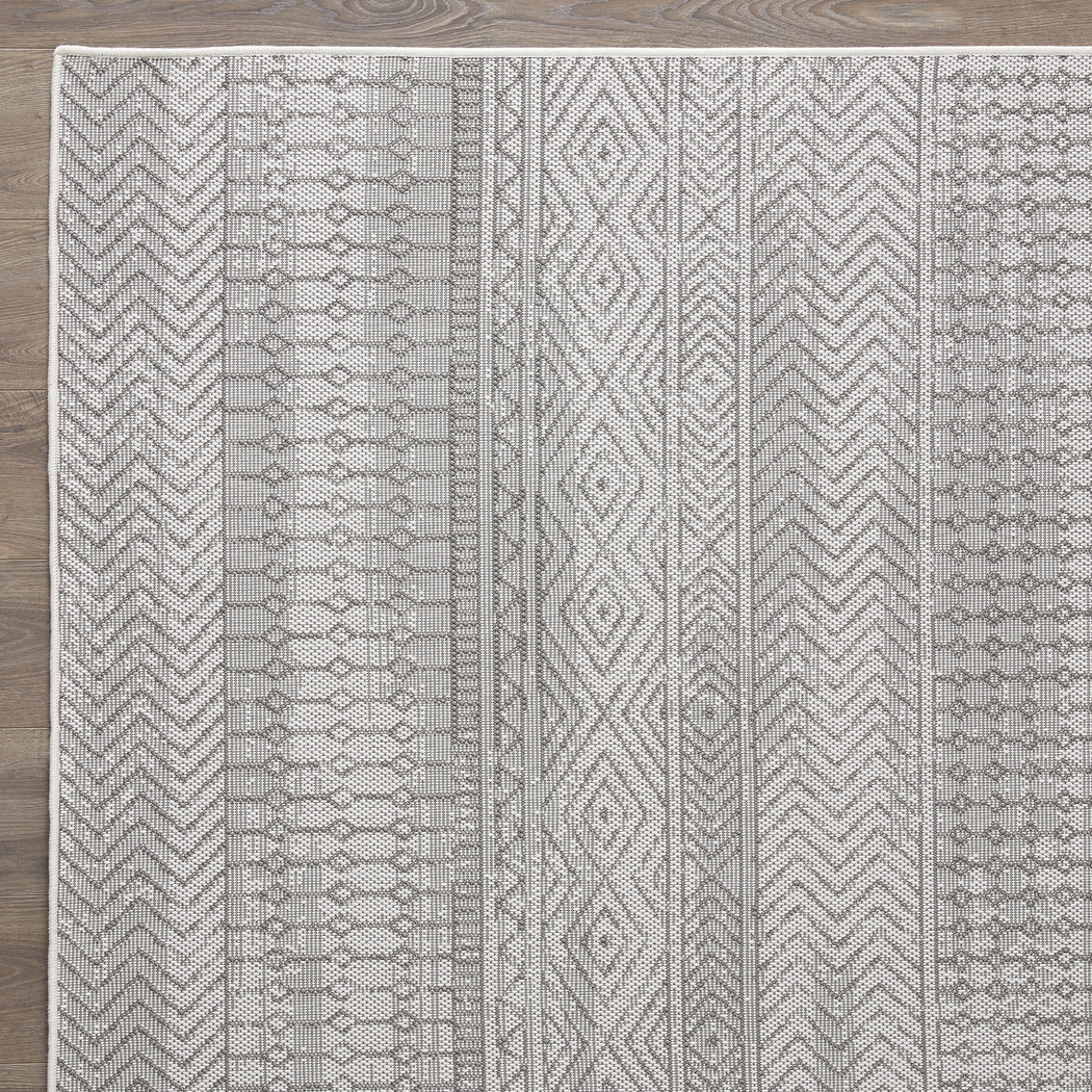 Manar Gray 5'3 x 7'3 Indoor/Outdoor Rug - Thumbnail - Image 6