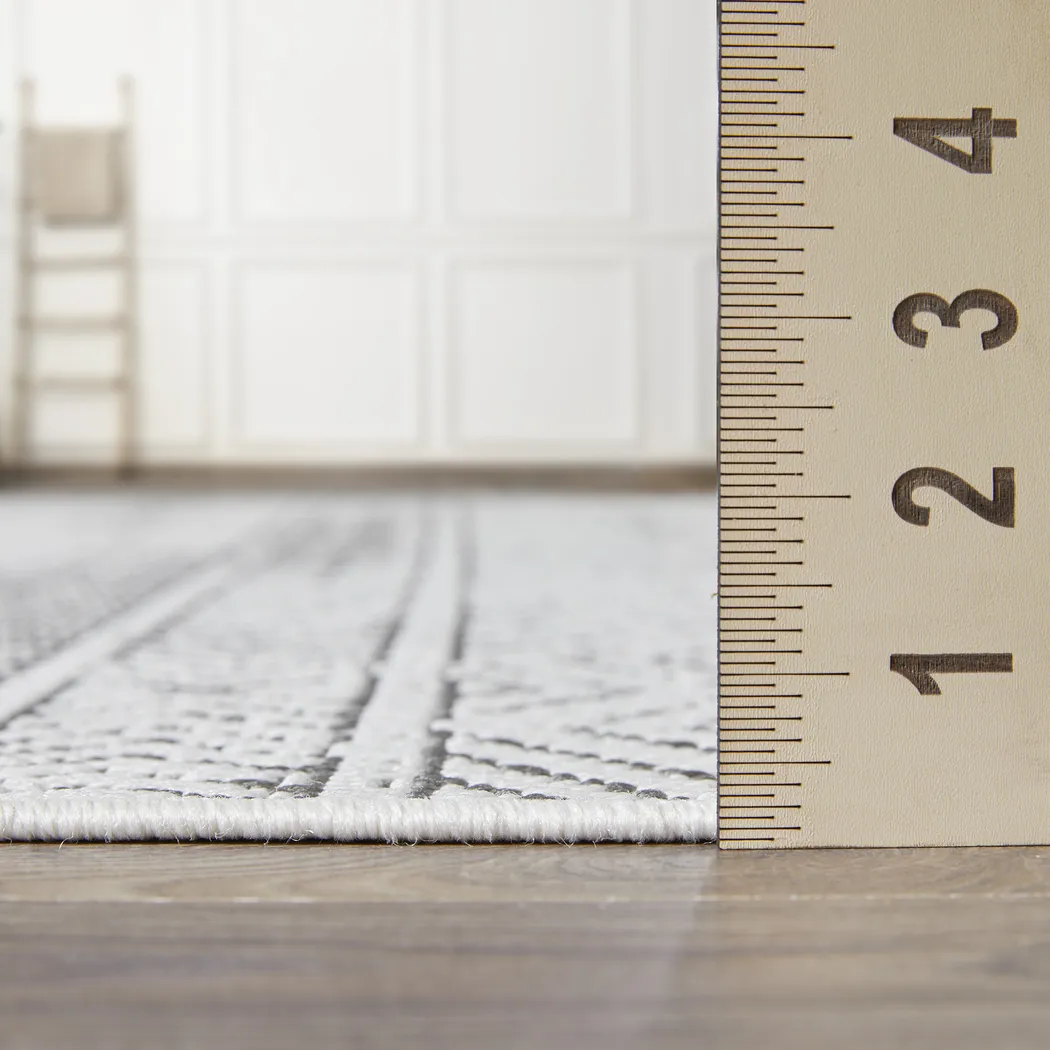 Manar Gray 7'10 x 9'10 Indoor/Outdoor Rug - Thumbnail - Image 5