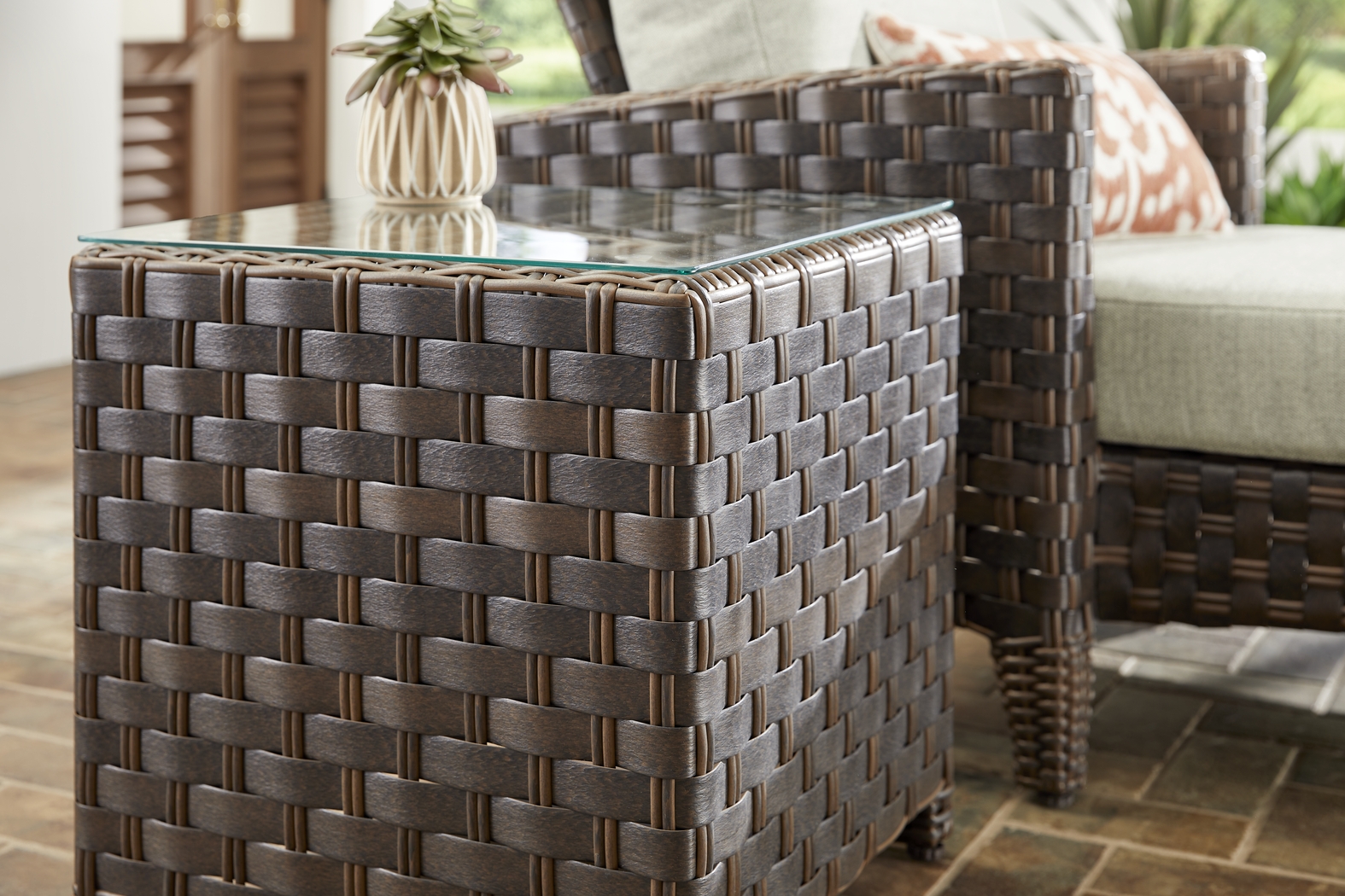 Mantra Brown Outdoor End Table - Thumbnail - Image 2