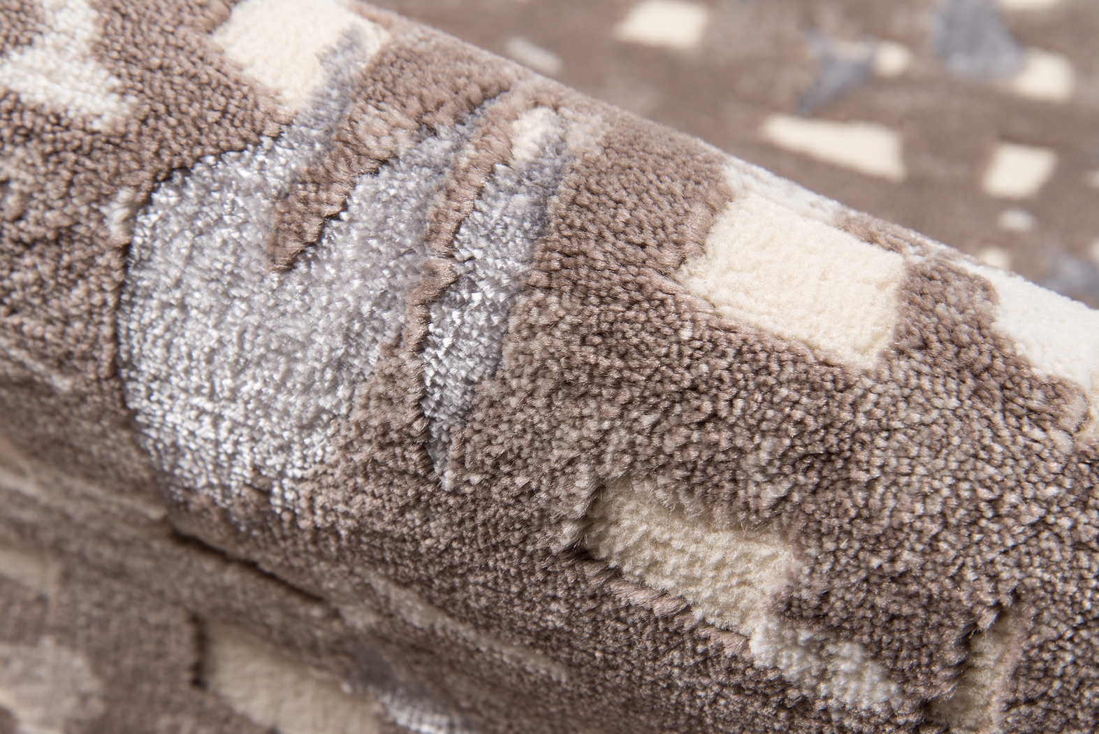 Marcey Beige 5' x 7'6 Rug - Thumbnail - Image 3