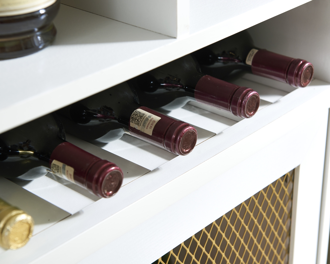 Marengo White Server - Thumbnail - Image 4