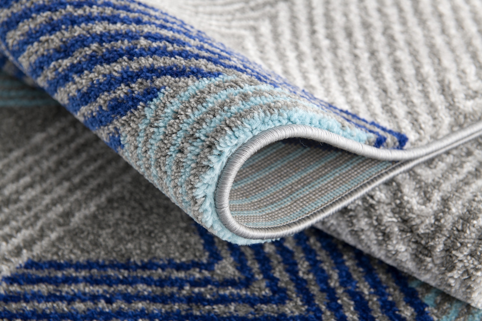 Marianness Blue 5' x 7' Rug - Thumbnail - Image 3