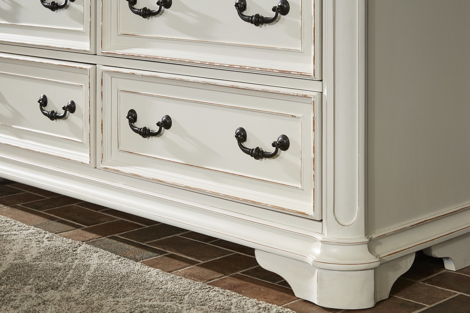 Marien Park White 7 Pc Queen Storage Bedroom - Thumbnail - Image 8