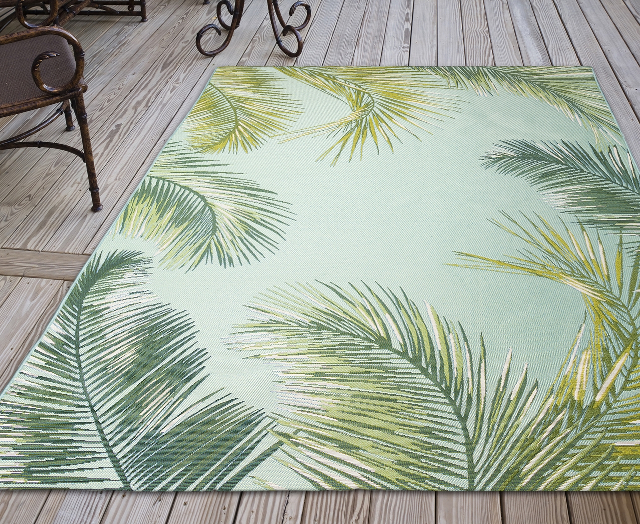 Marina Palms Aqua 4'10 x 7'6 Indoor/Outdoor Rug - Thumbnail - Image 6
