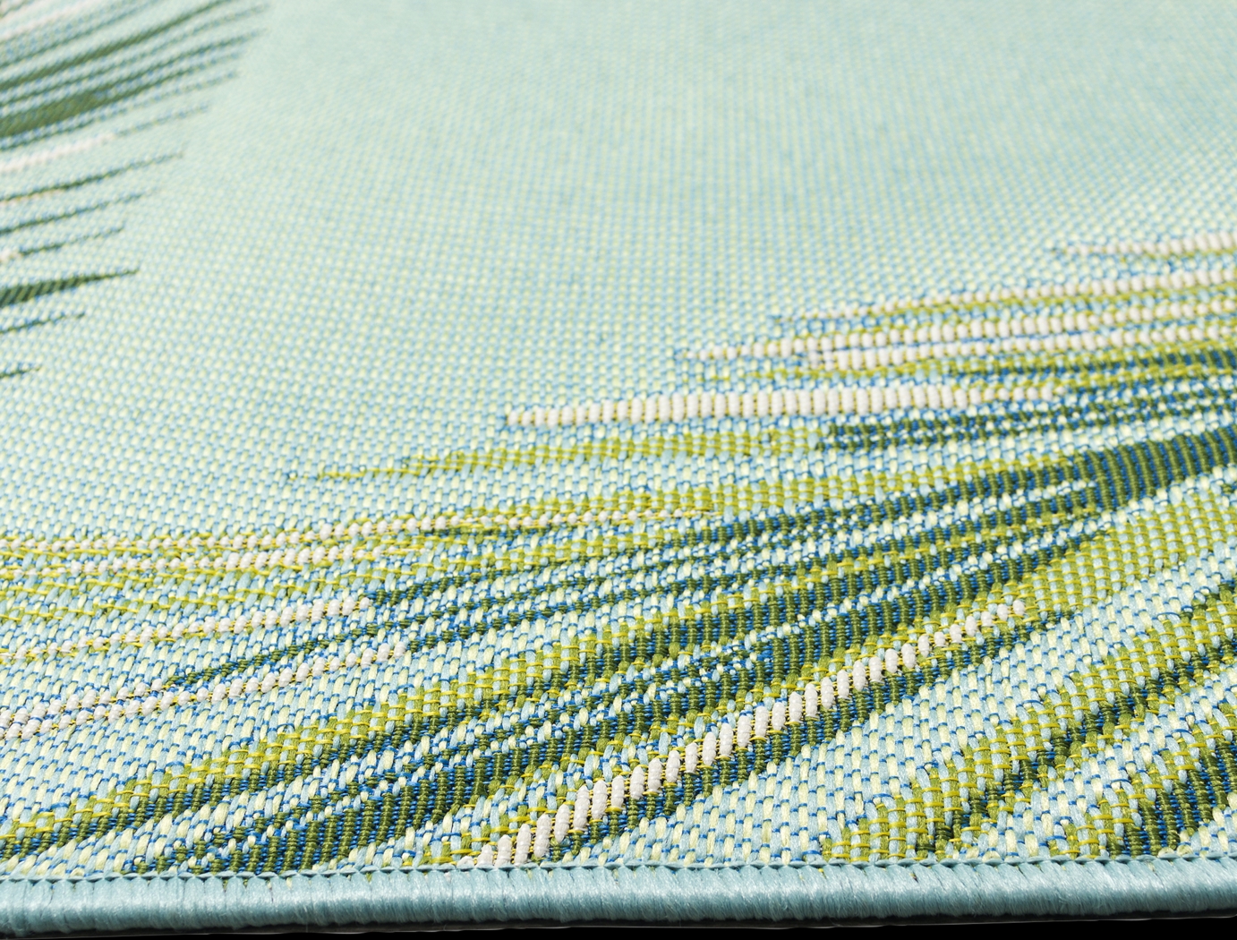 Marina Palms Aqua 4'10 x 7'6 Indoor/Outdoor Rug - Thumbnail - Image 9