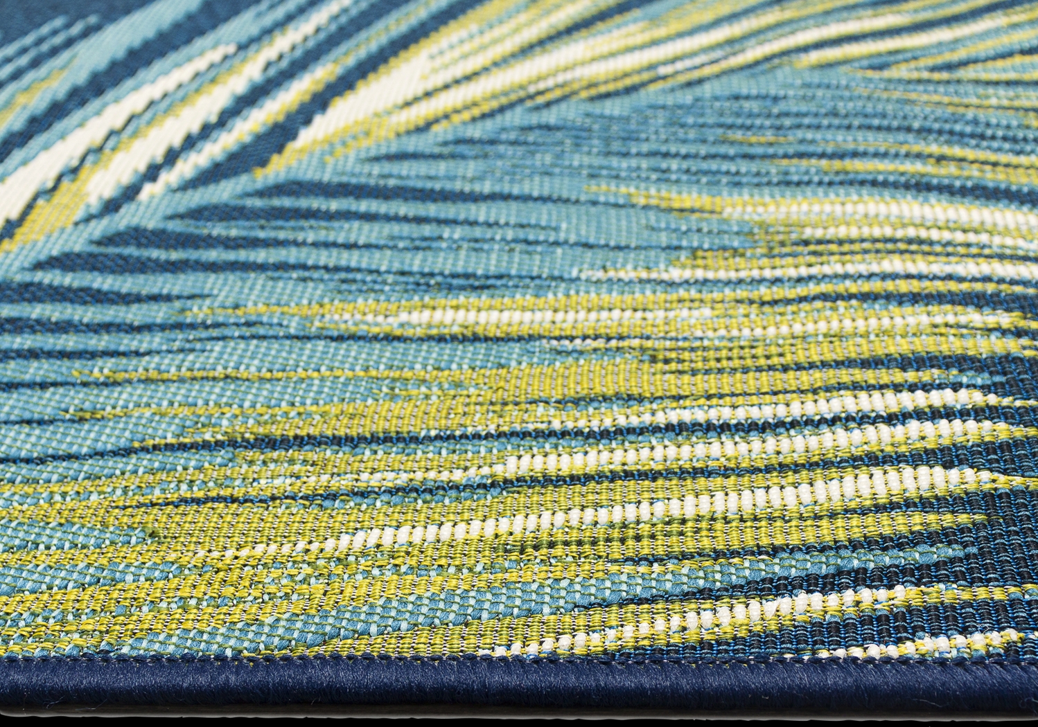 Marina Palms Navy 4'10 x 7'6 Indoor/Outdoor Rug - Thumbnail - Image 9