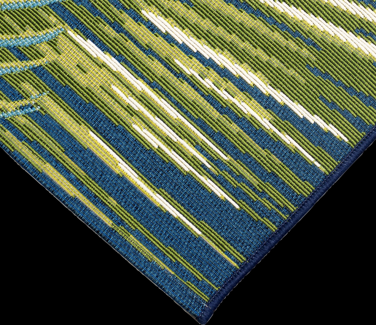 Marina Palms Navy 4'10 x 7'6 Indoor/Outdoor Rug - Thumbnail - Image 10