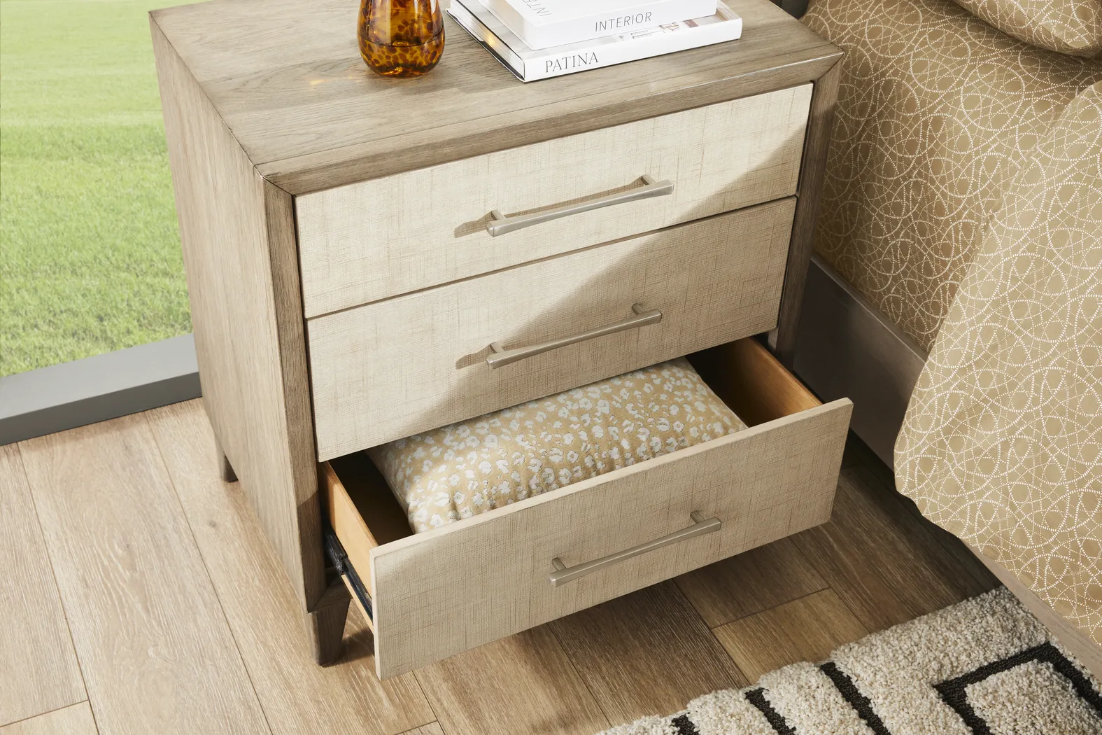 Marisole Taupe 7 Pc King Upholstered Bedroom - Thumbnail - Image 11