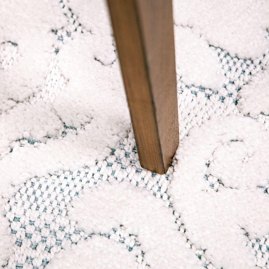 Marlton Blue 5'3 x 7'6 Rug - Thumbnail - Image 4