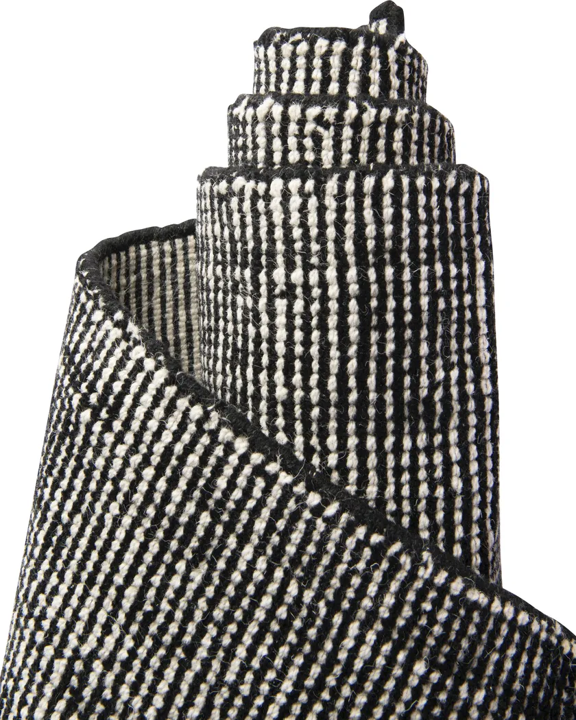 Marmot Black 10' x 14'1 Rug - Thumbnail - Image 3