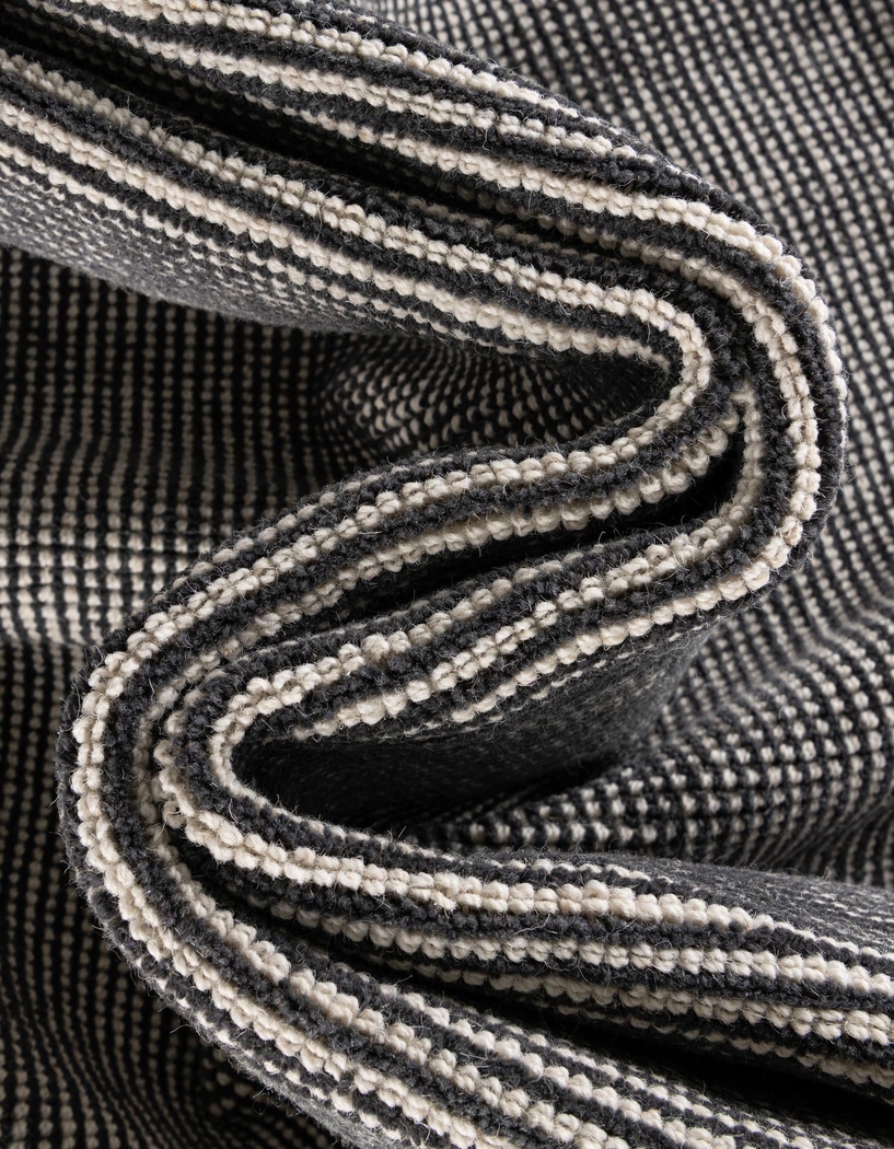 Marmot Charcoal 6'1 x 9' Rug - Thumbnail - Image 6