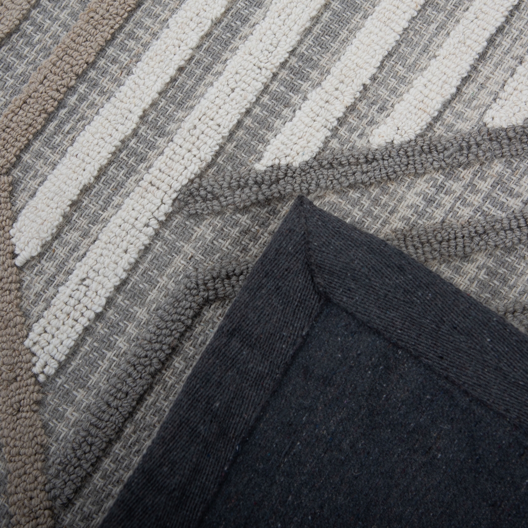 Marna Gray 5' x 7'6 Rug - Thumbnail - Image 3