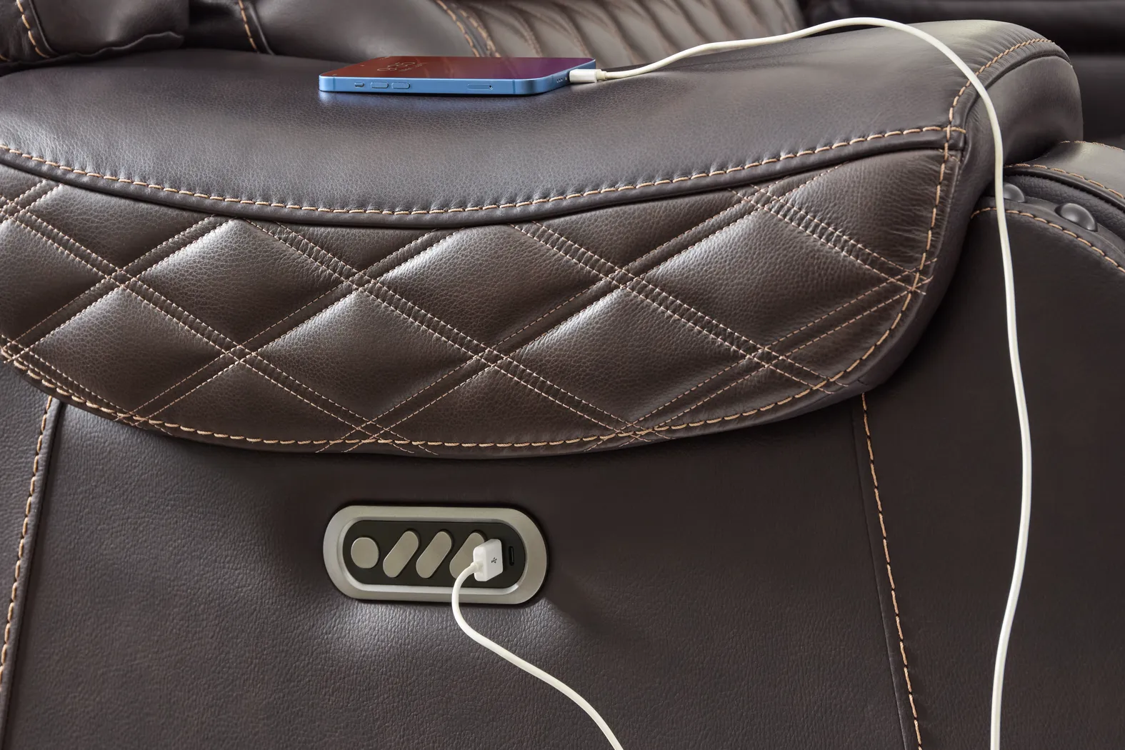 Marquee Brown Leather Triple Power Reclining Loveseat - Thumbnail - Image 4