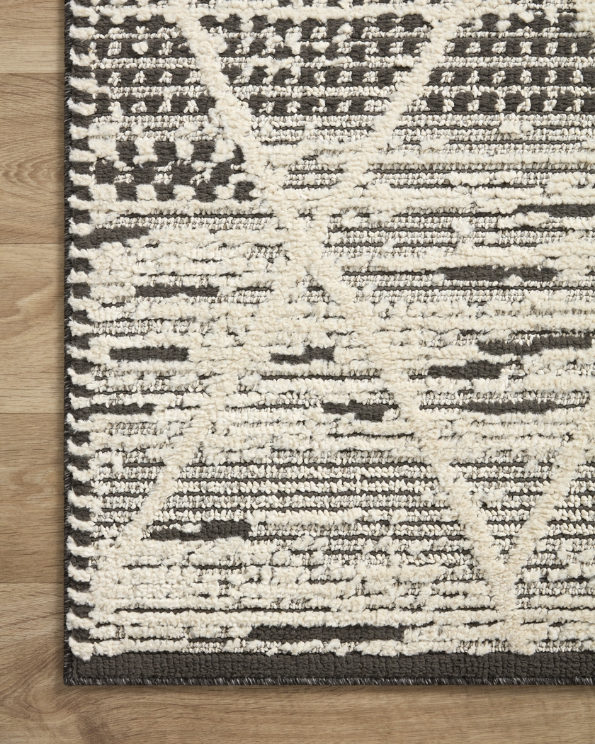 Marsa Black 5'3 x 7'6 Rug - Thumbnail - Image 4