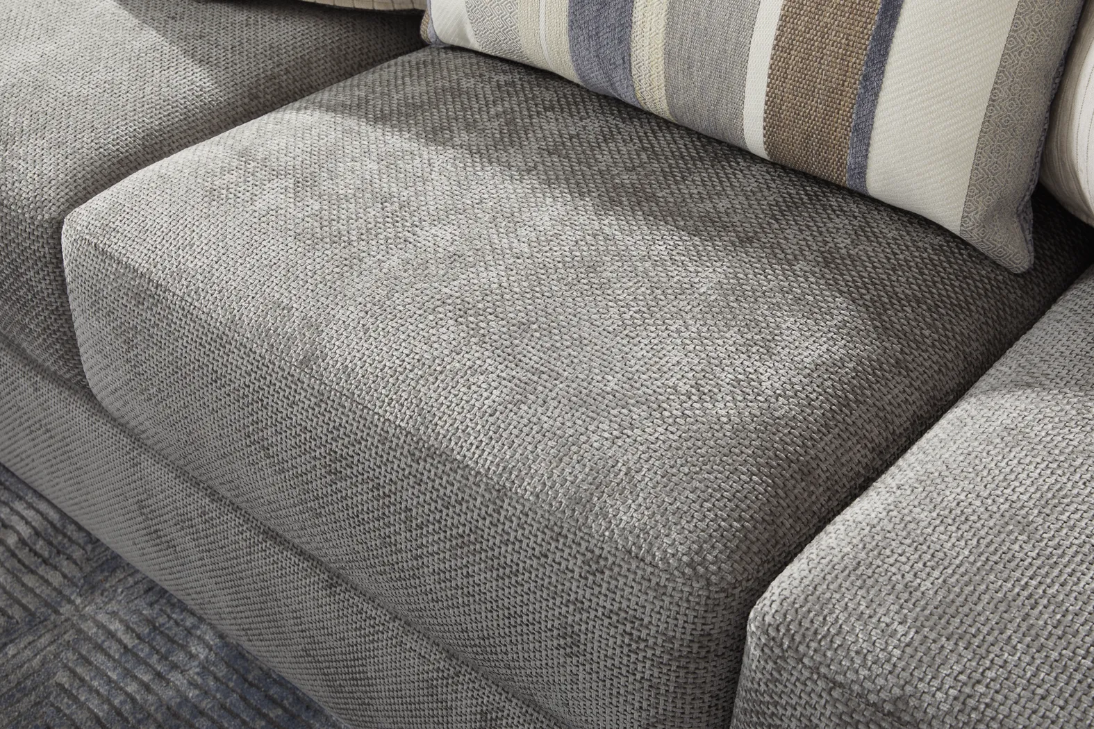 Martin Gray 2 Pc Living Room - Thumbnail - Image 7