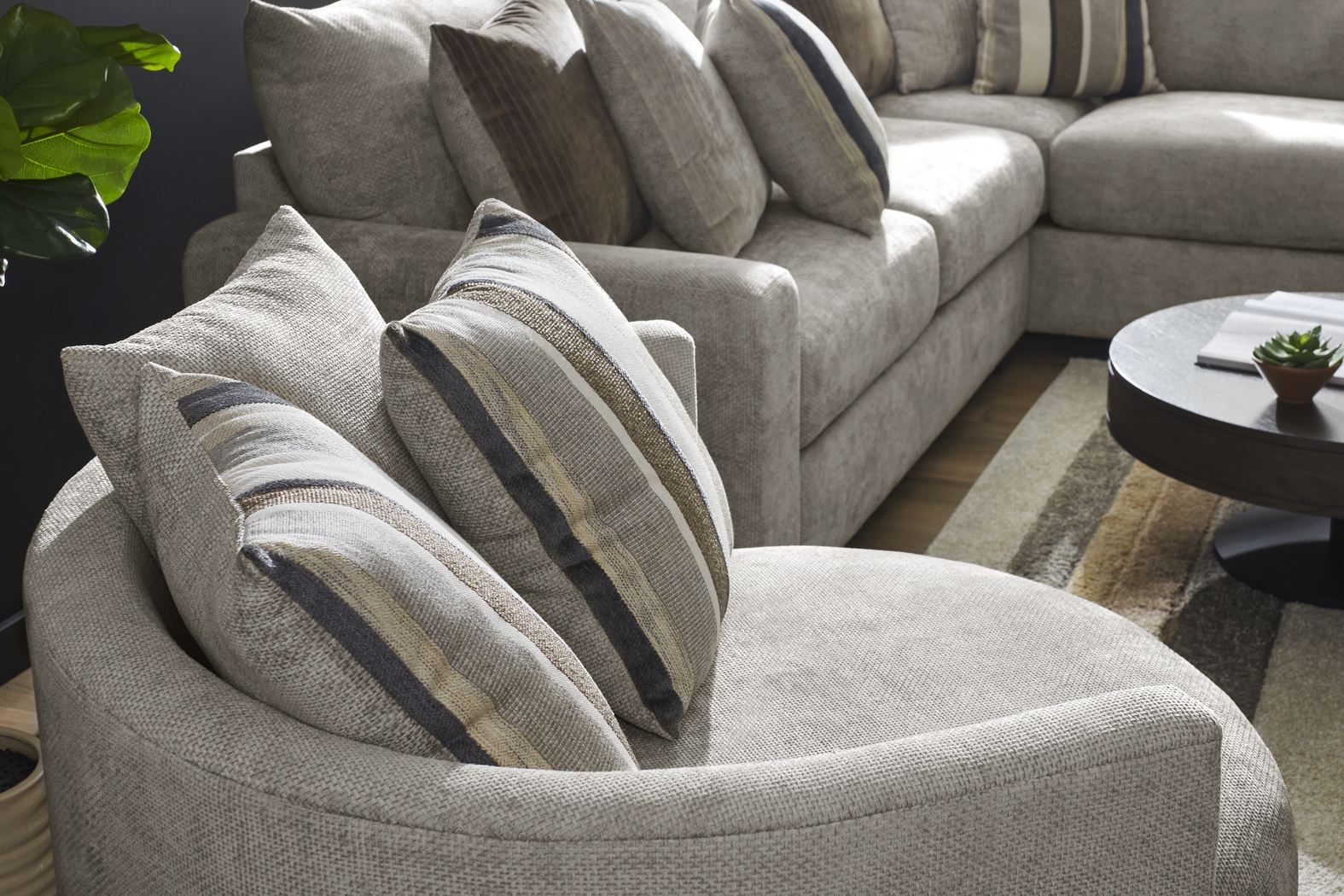 Martin Gray Swivel Chair - Thumbnail - Image 4