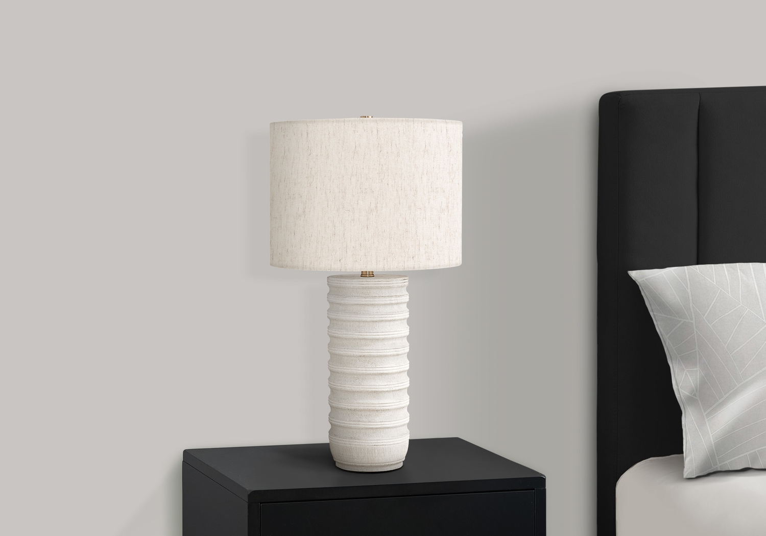 Marx Isle White Lamp - Thumbnail - Image 3