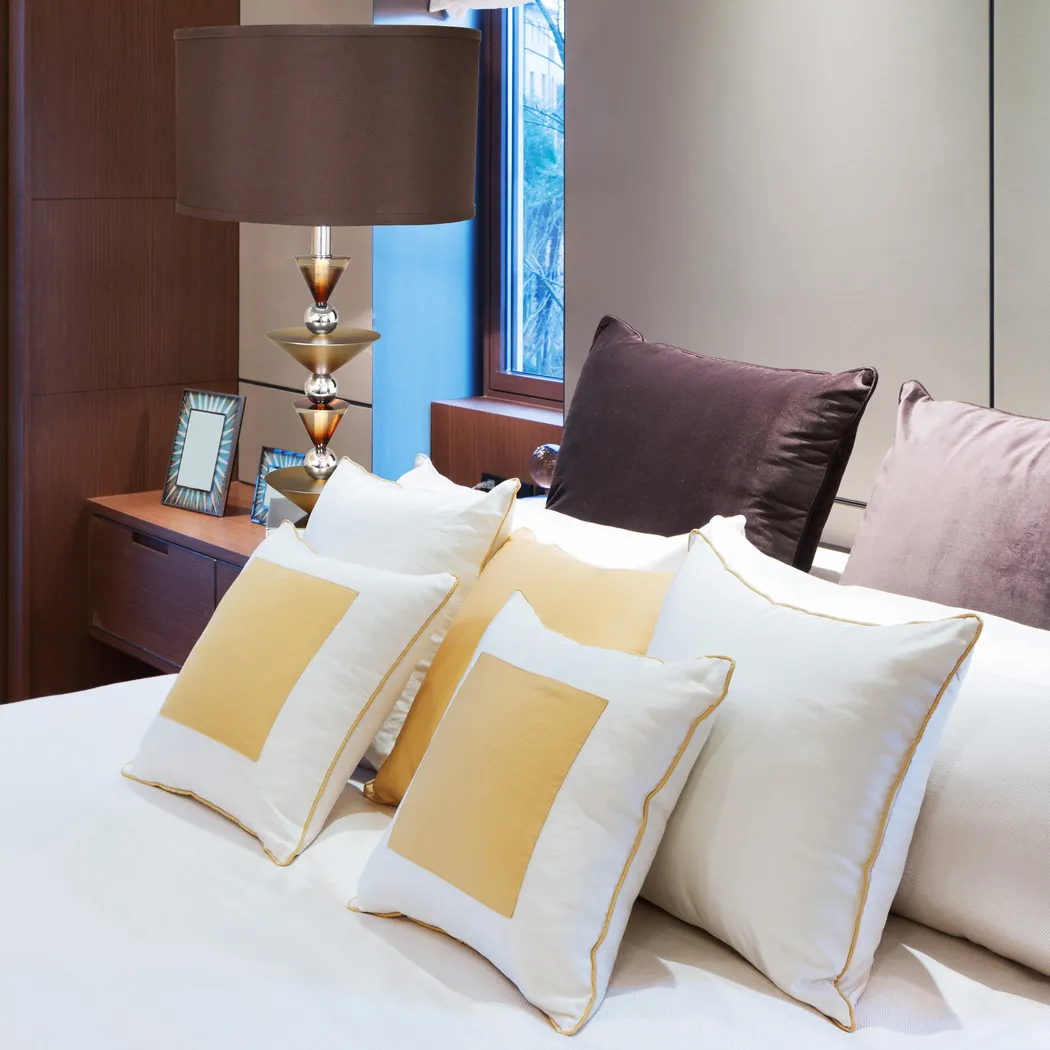 Marydon Green Table Lamp - Thumbnail - Image 2