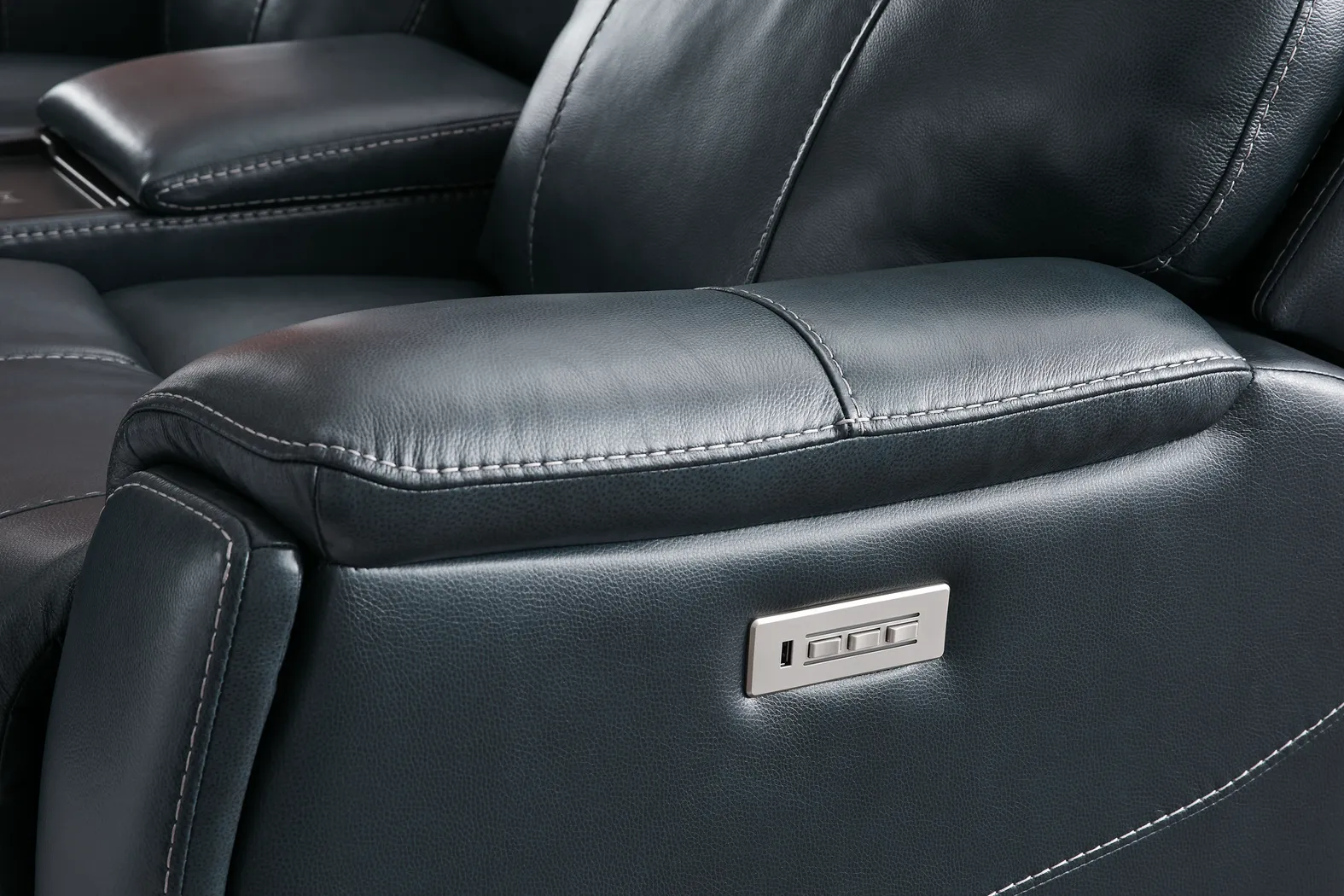 Matthews Cove Blue Leather 8 Pc Triple Power Reclining Living Room - Thumbnail - Image 16