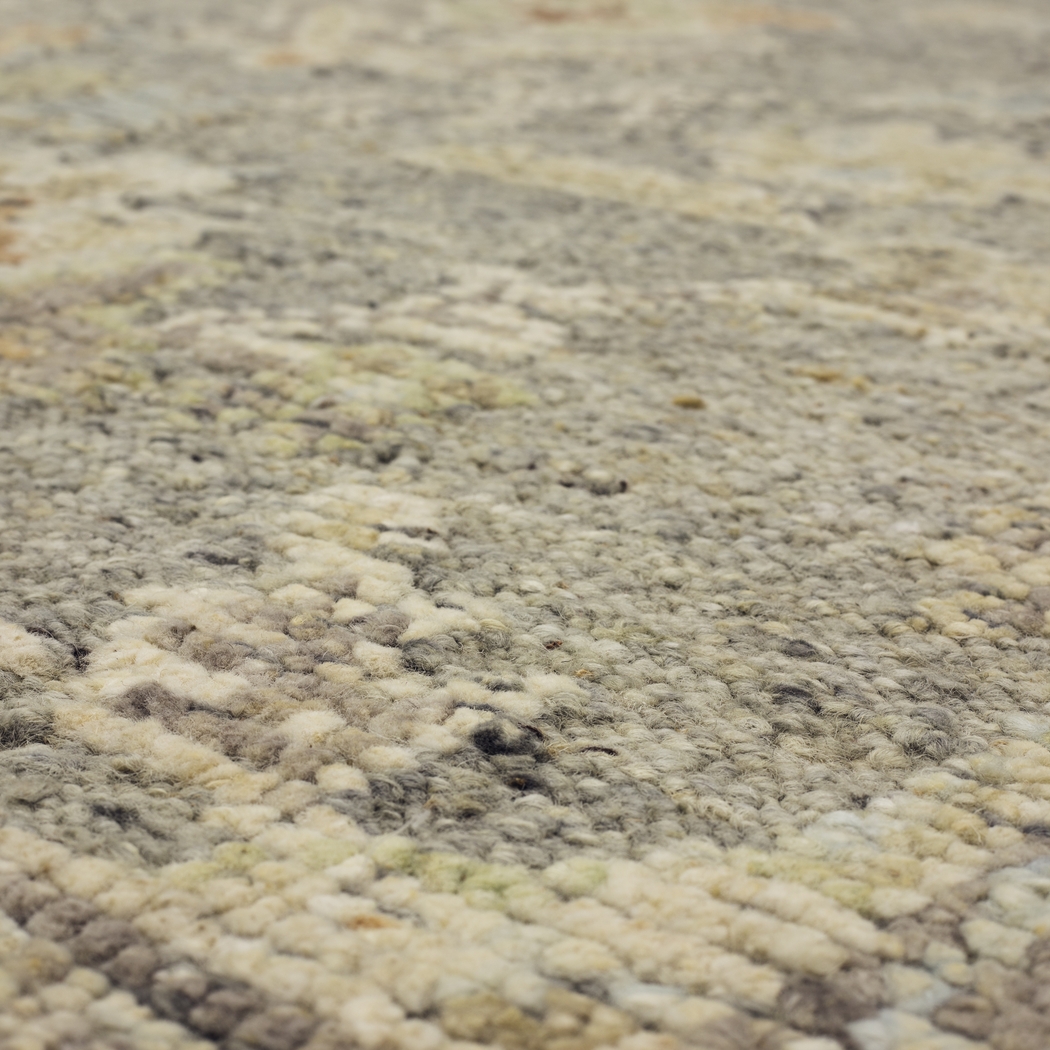 Maucard Gray 8' x 10' Rug - Thumbnail - Image 5