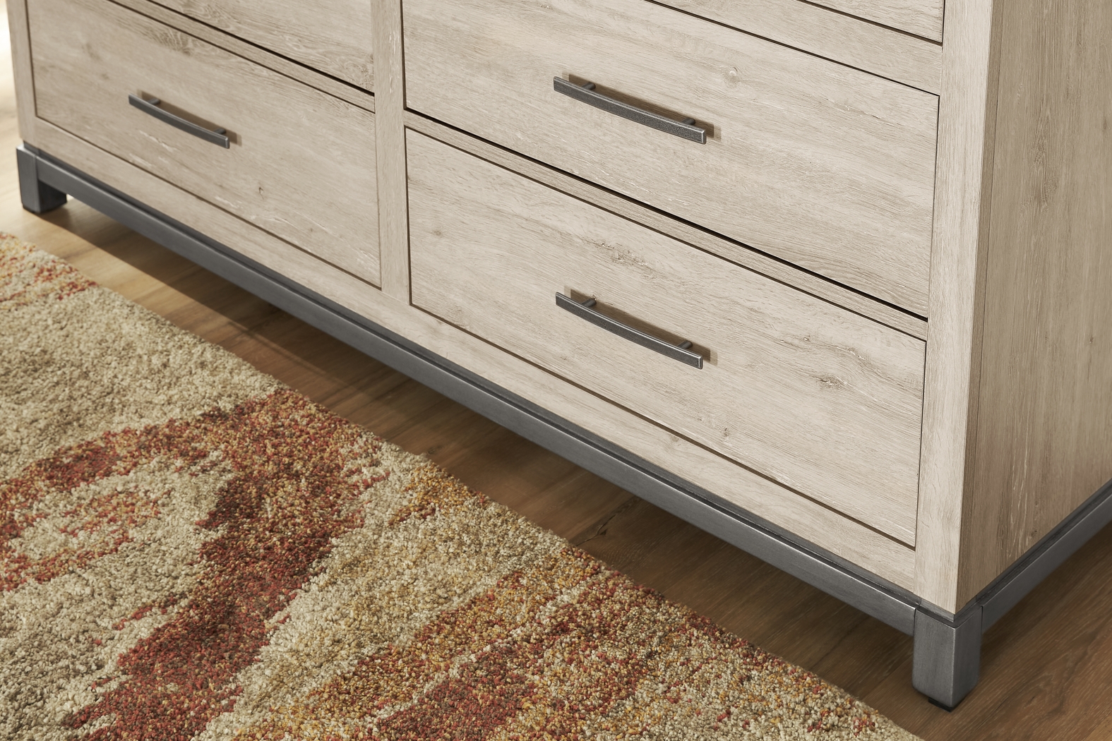 Maxton Place Natural 5 Pc Queen Bedroom - Thumbnail - Image 6